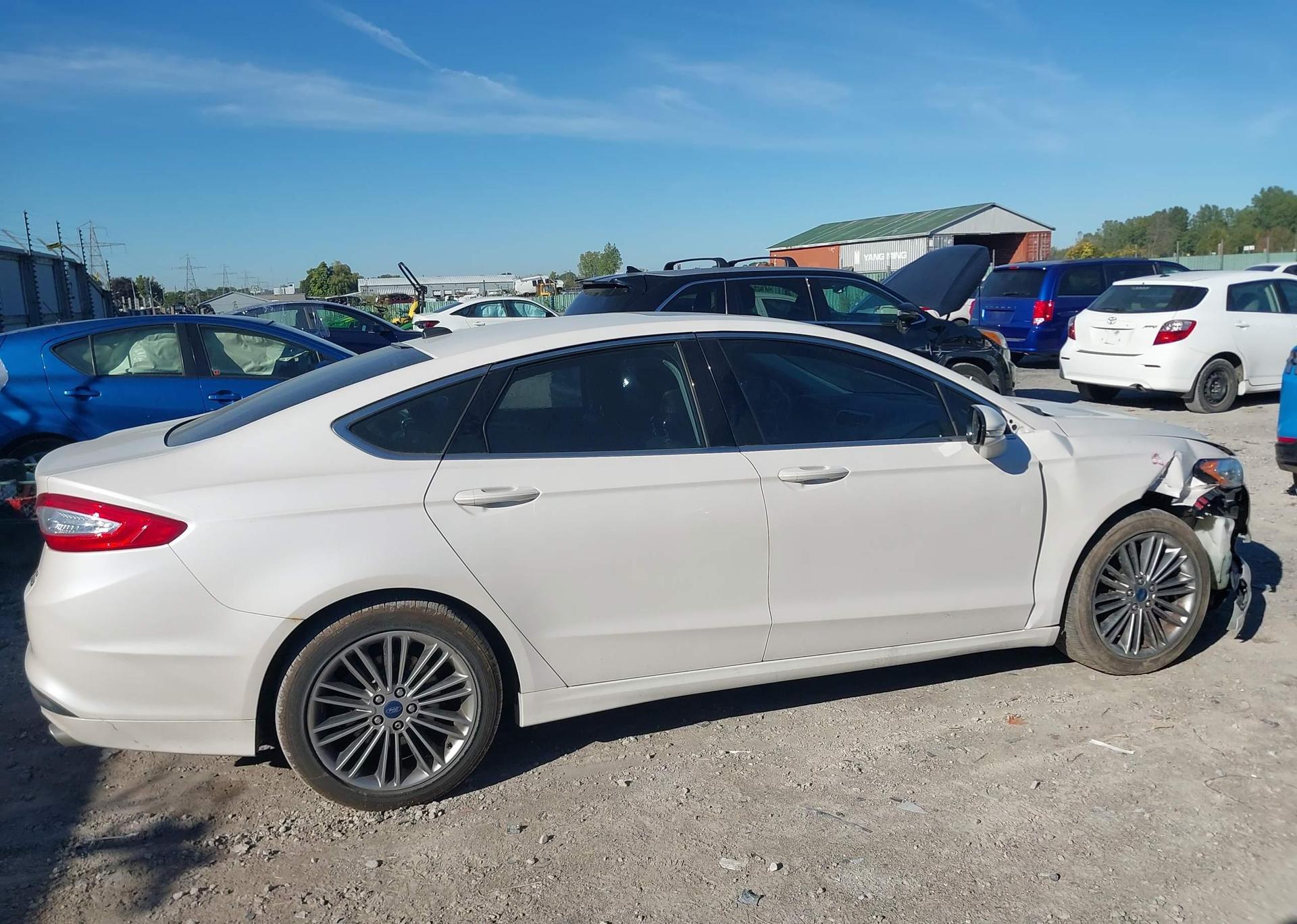 2013 FORD FUSION SE