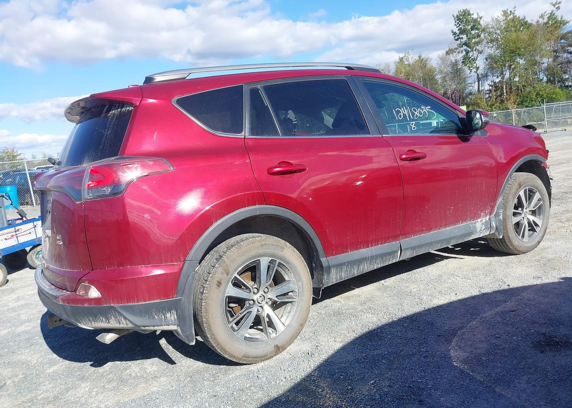 2018 TOYOTA RAV4 LE