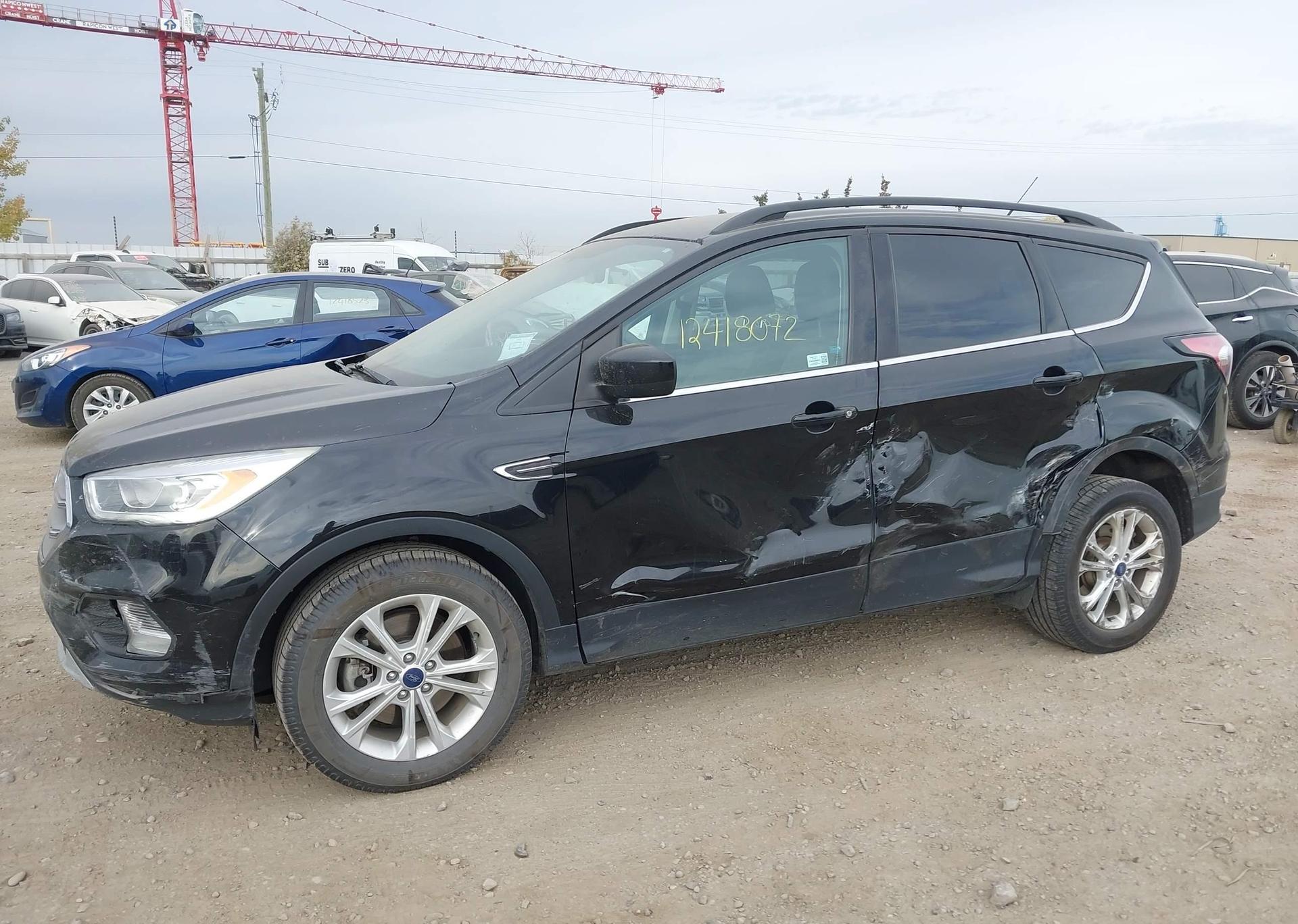 2017 FORD ESCAPE SE