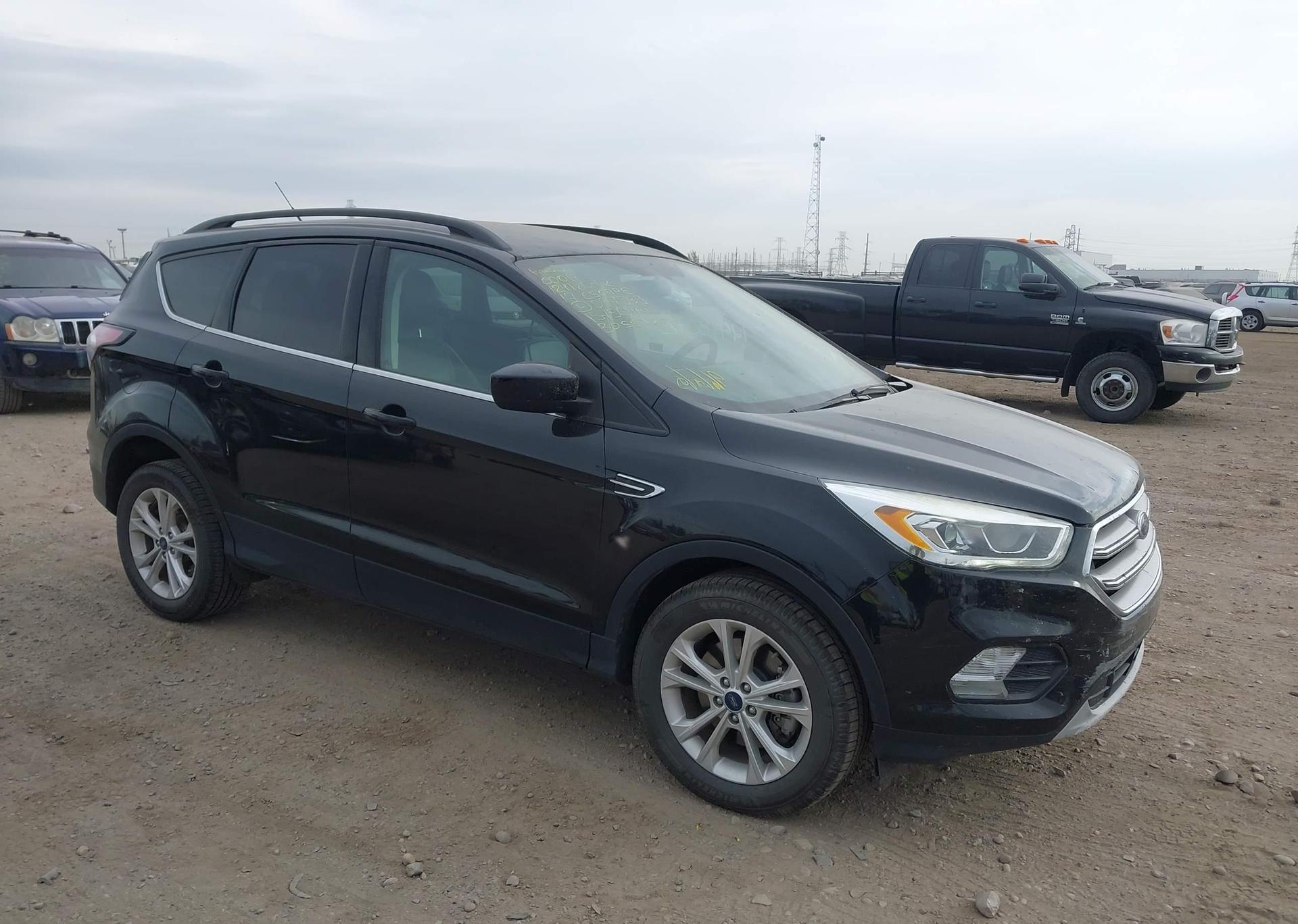 2017 FORD ESCAPE SE