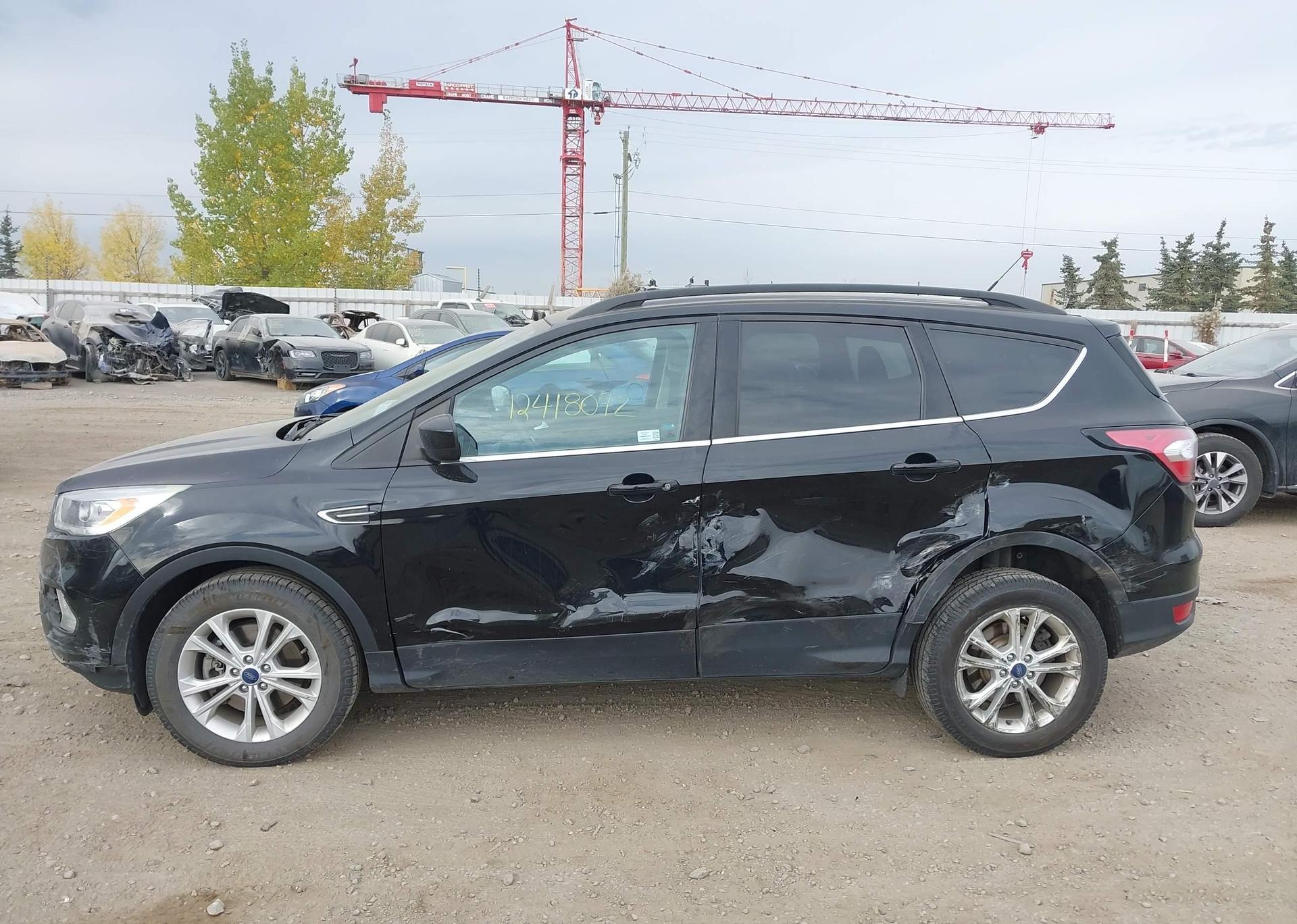2017 FORD ESCAPE SE
