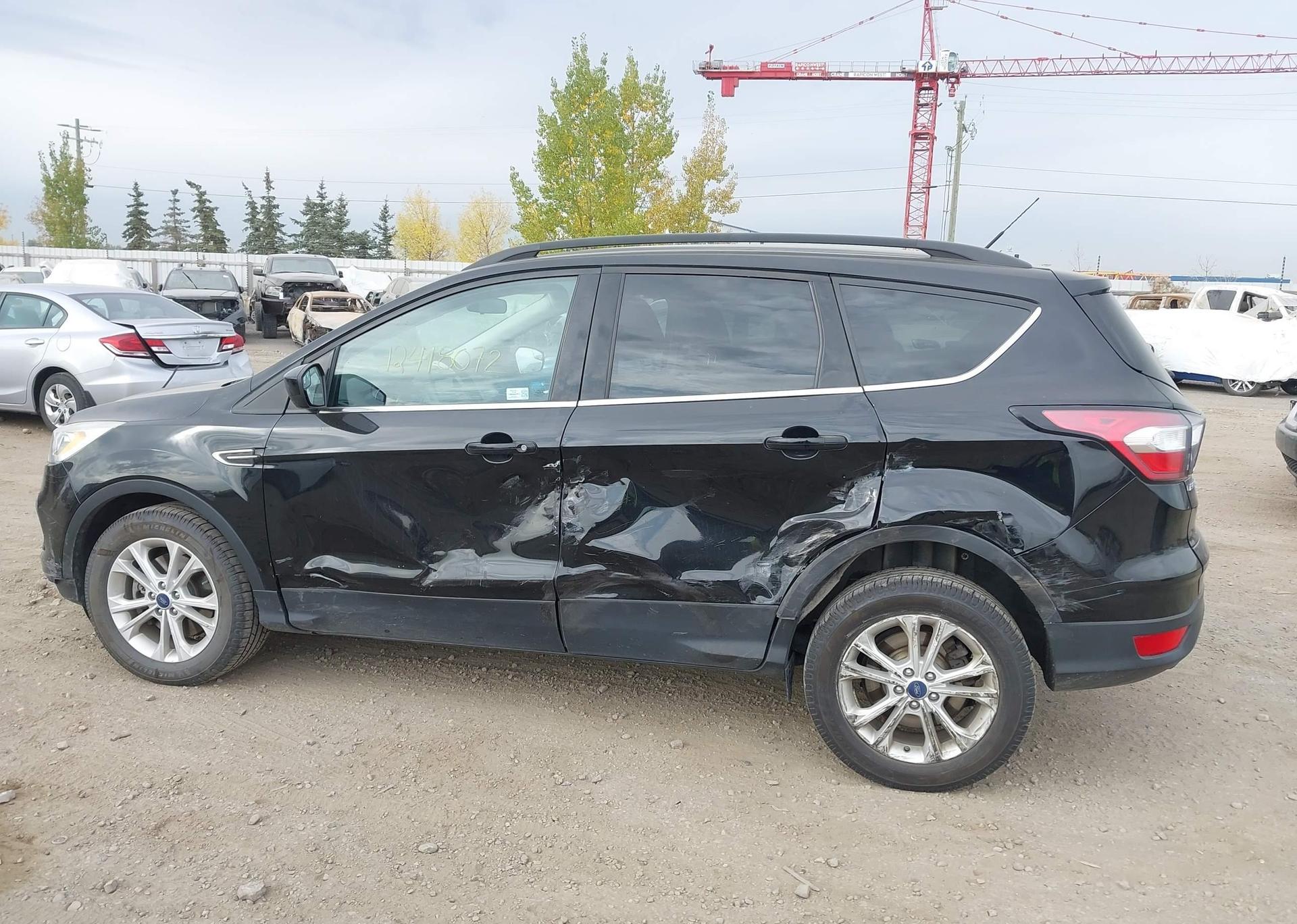 2017 FORD ESCAPE SE