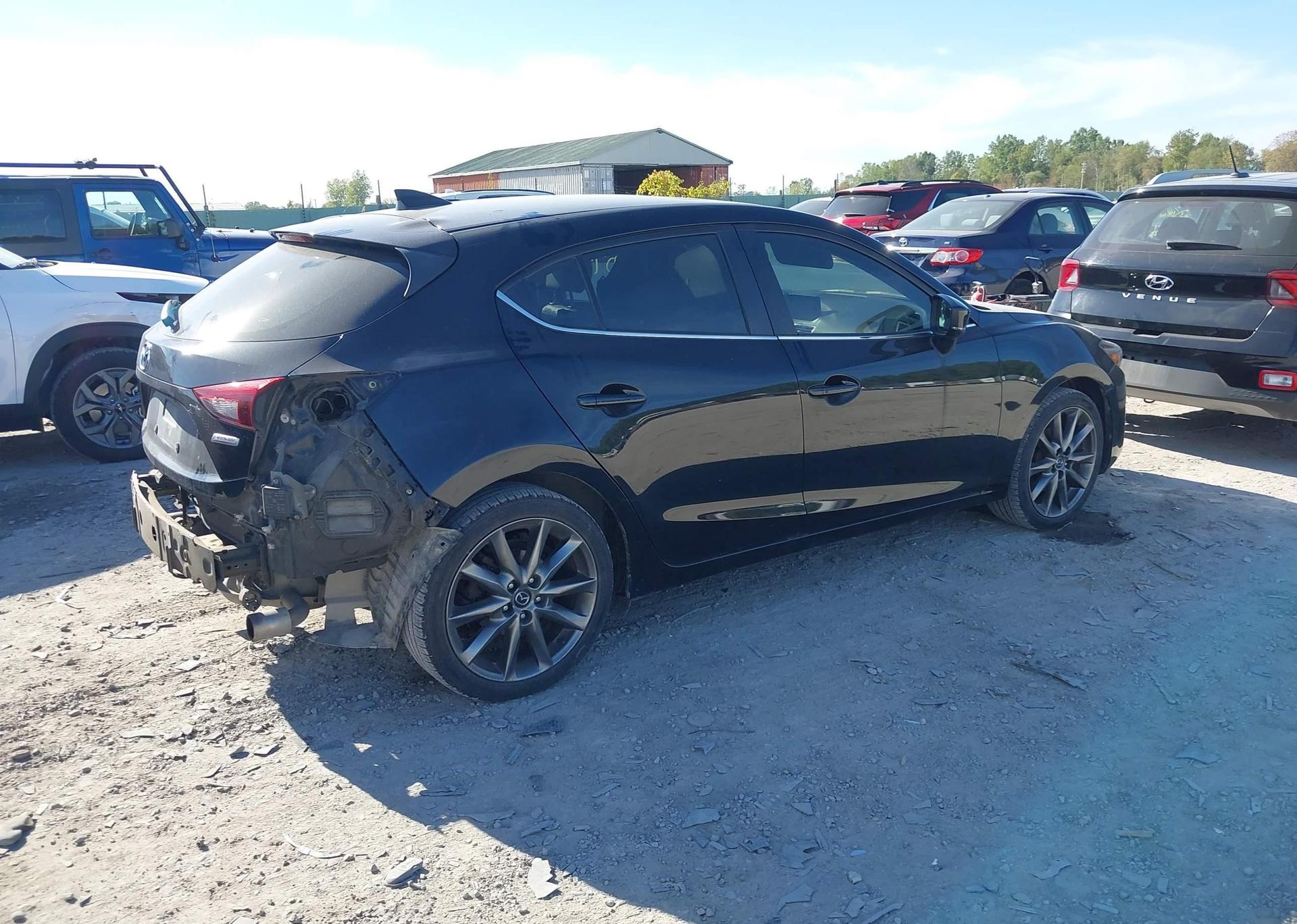 2018 MAZDA MAZDA3 GT