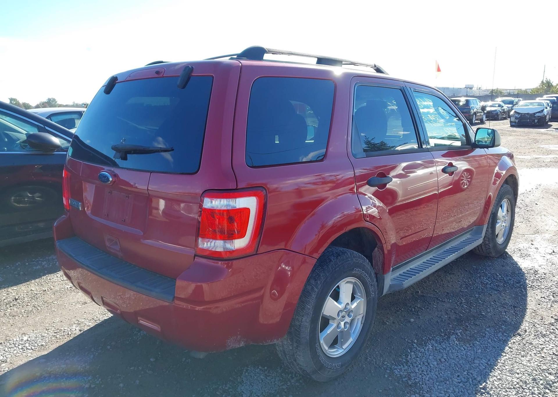 2011 FORD ESCAPE XLT