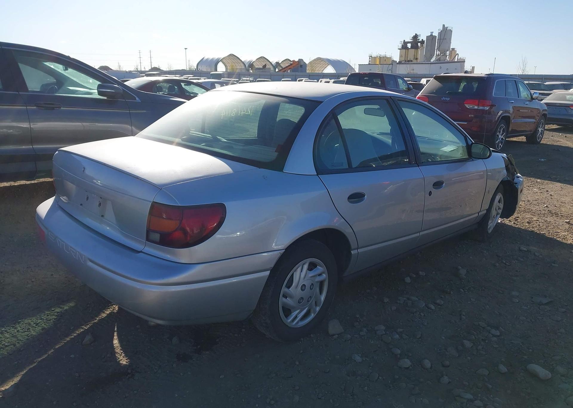 2002 SATURN SL