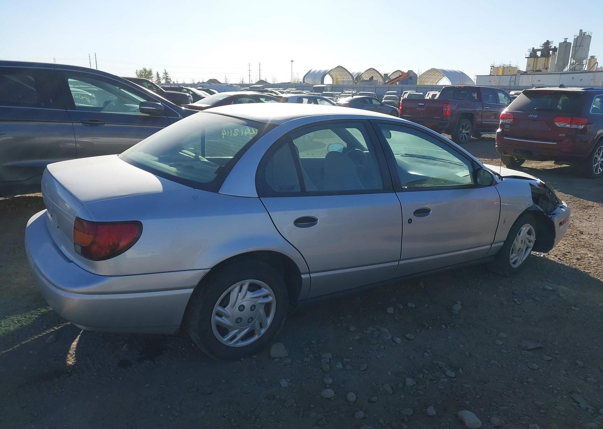 2002 SATURN SL