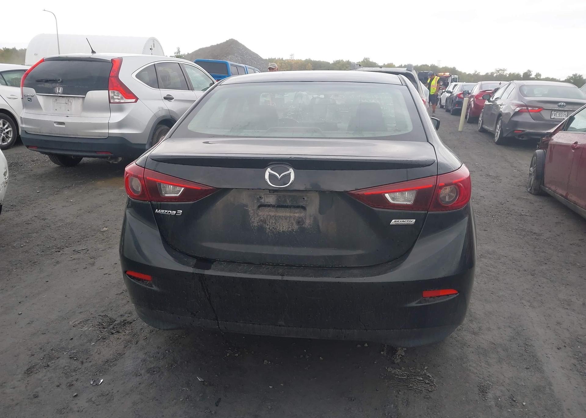2017 MAZDA MAZDA3