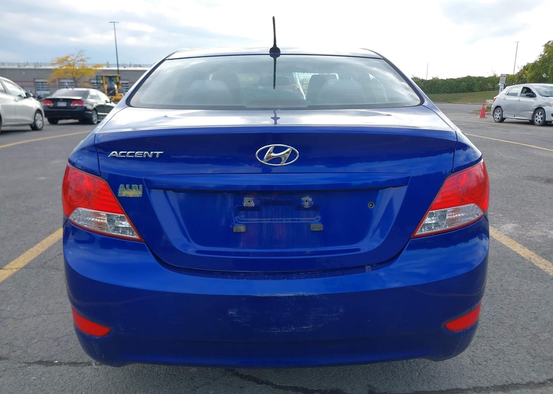 2012 HYUNDAI ACCENT