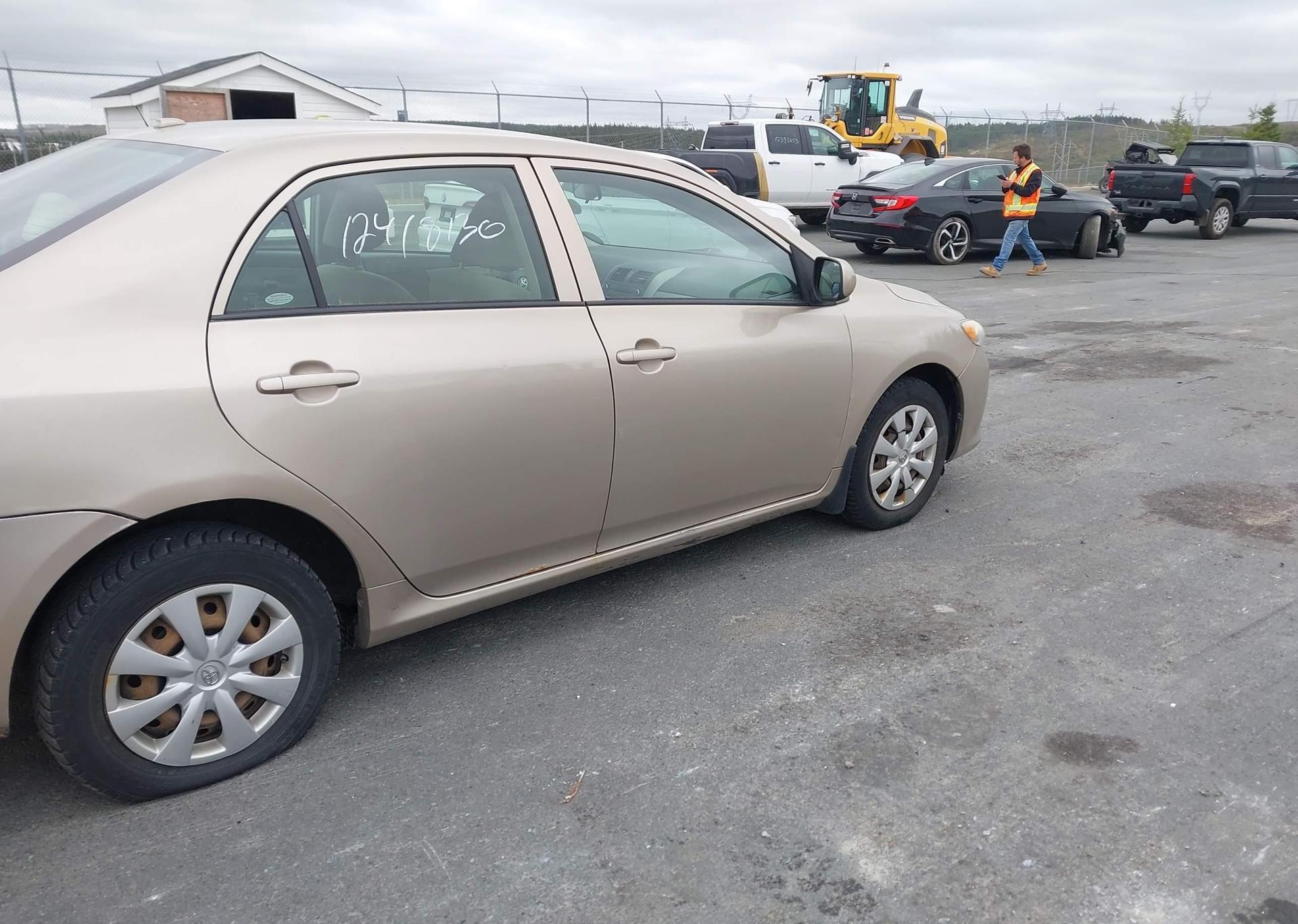 2010 TOYOTA COROLLA CE