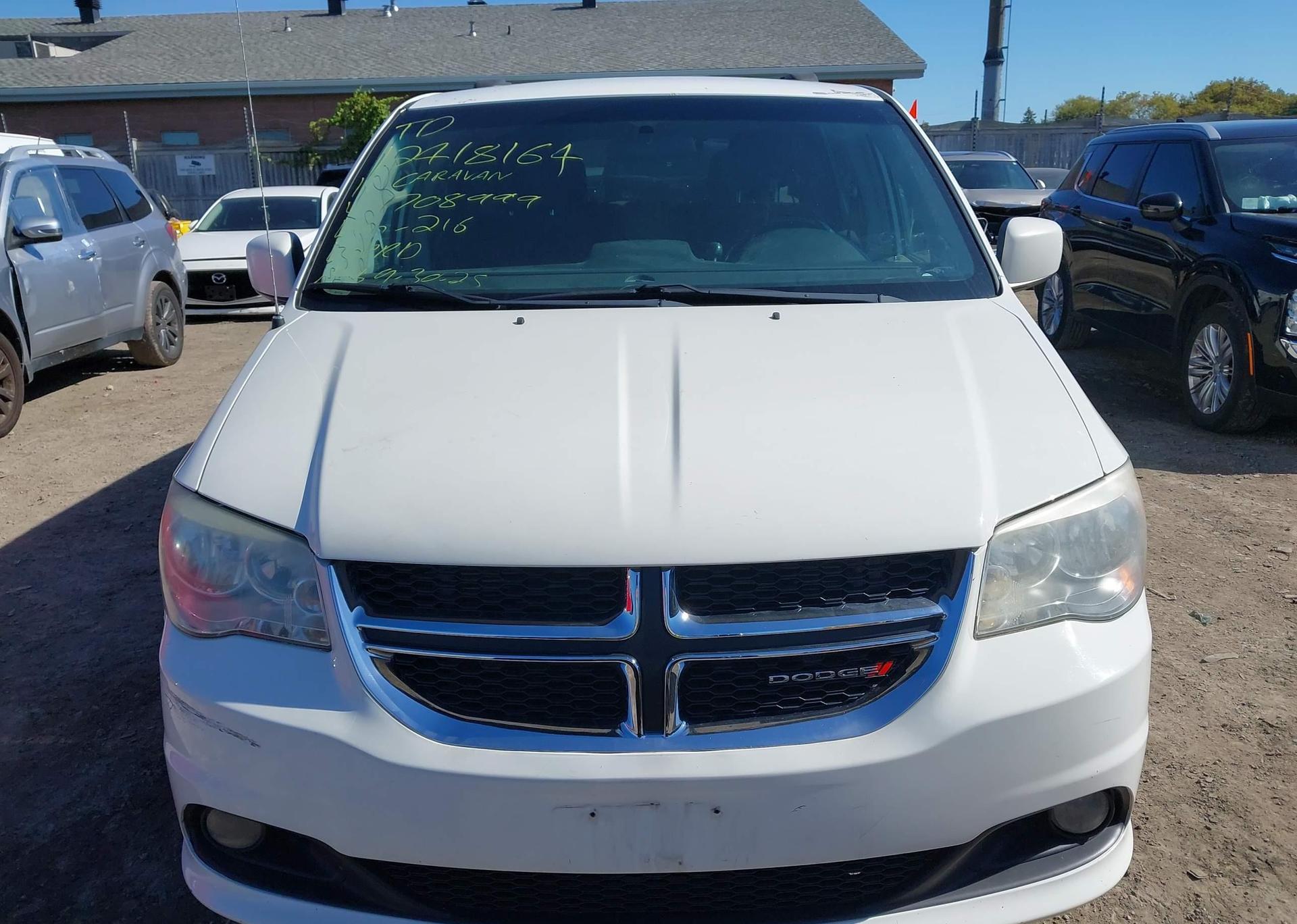 2011 DODGE GRAND CARAVAN CREW