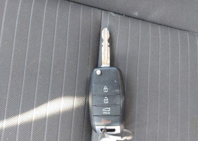 2017 KIA FORTE EX