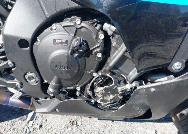2024 YAMAHA YZF R1