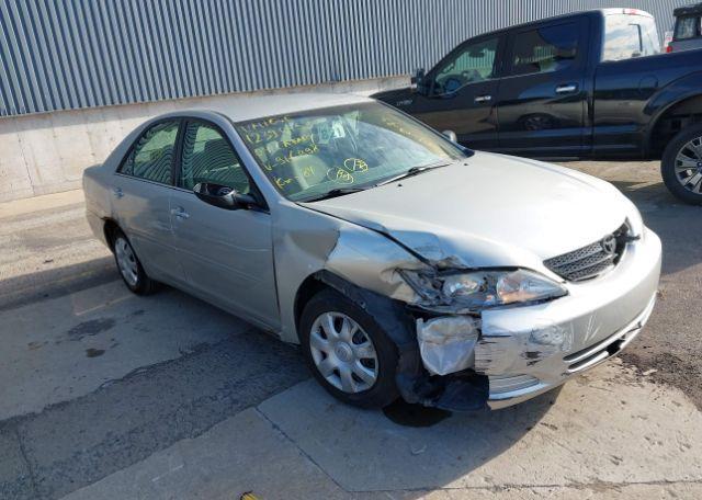 2004 TOYOTA CAMRY LE