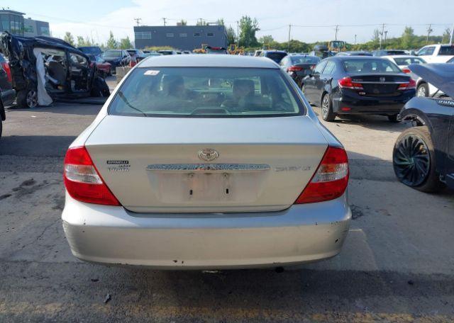 2004 TOYOTA CAMRY LE
