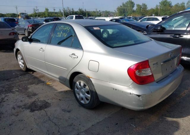 2004 TOYOTA CAMRY LE