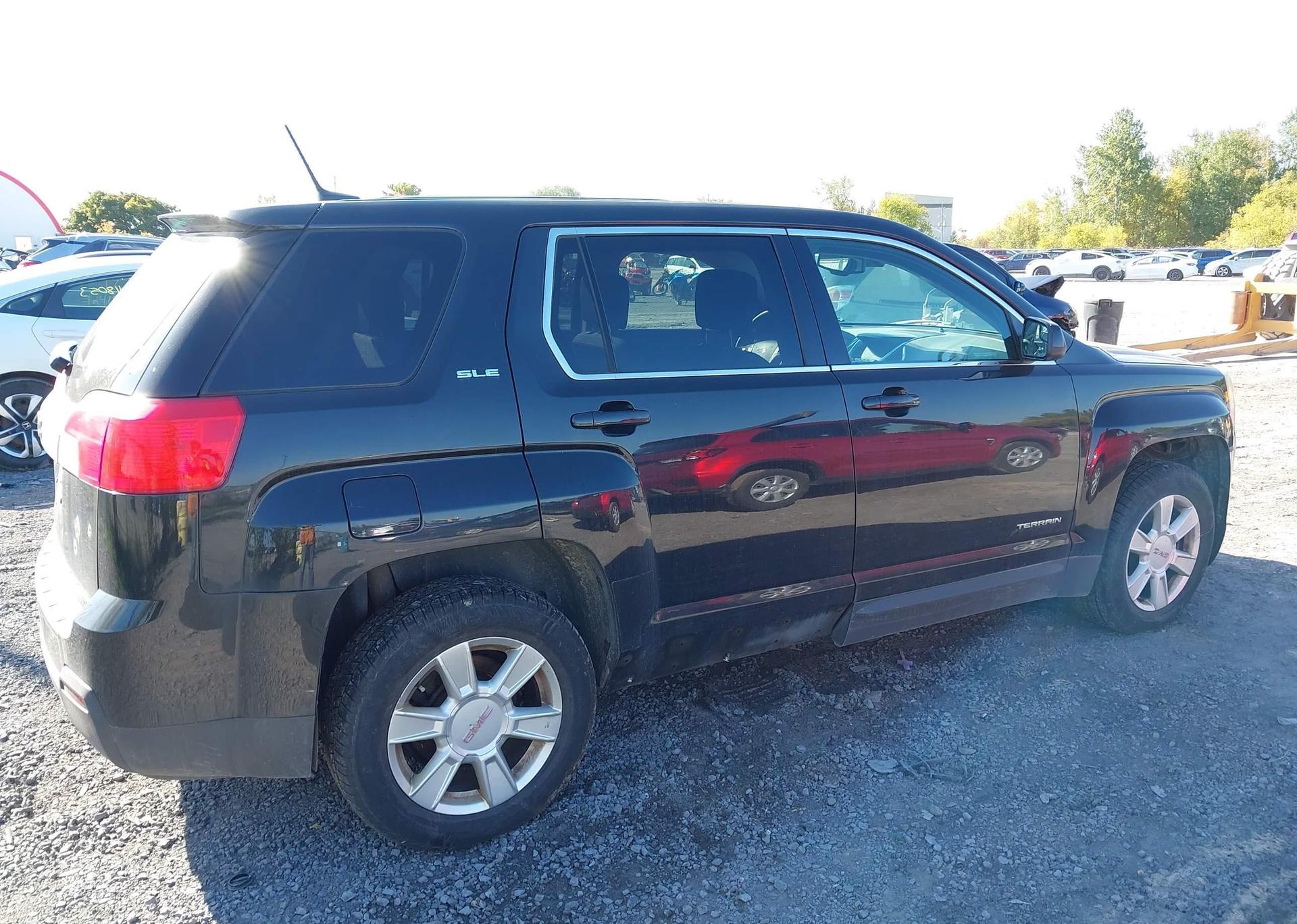 2013 GMC TERRAIN SLE-1