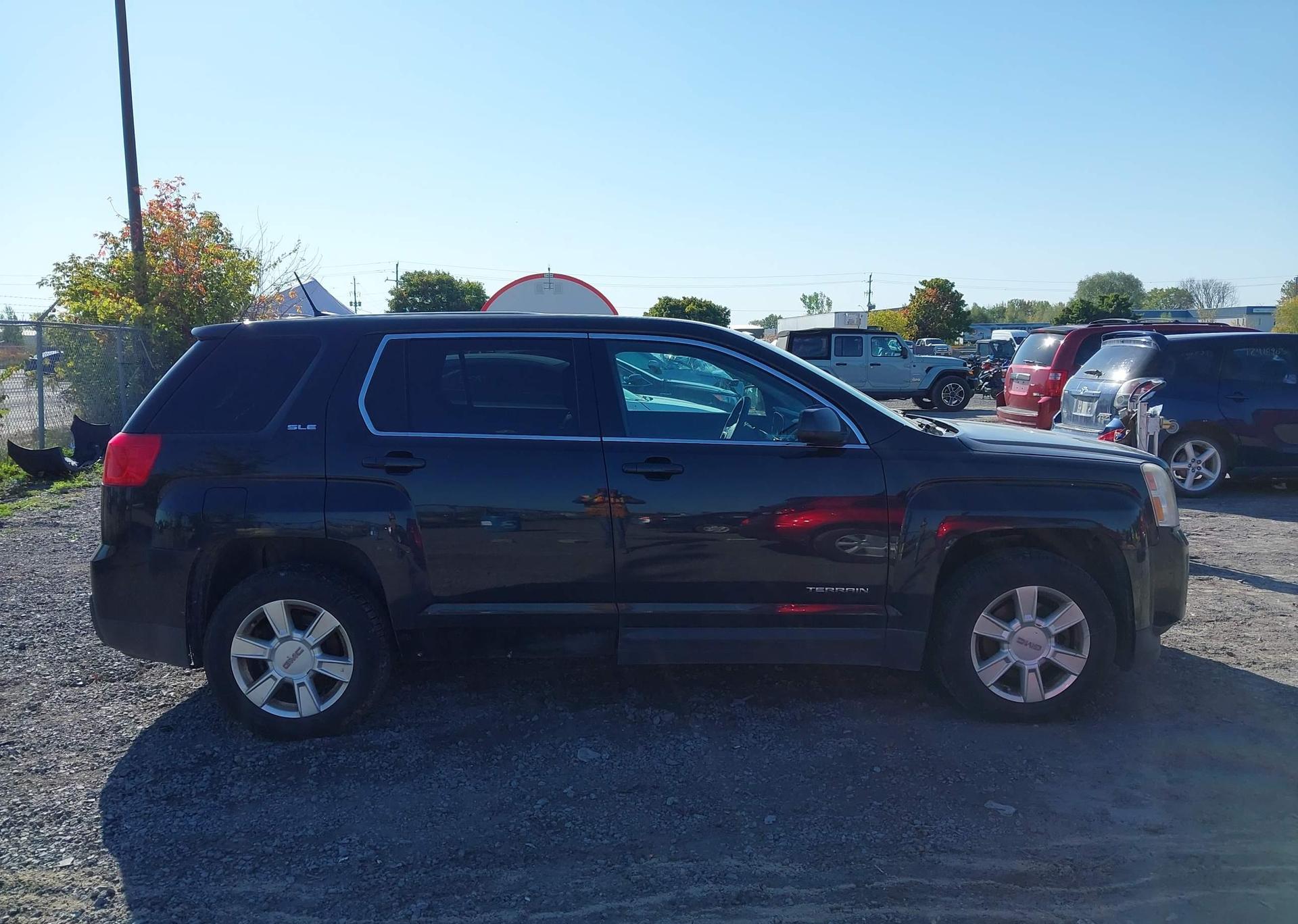 2013 GMC TERRAIN SLE-1