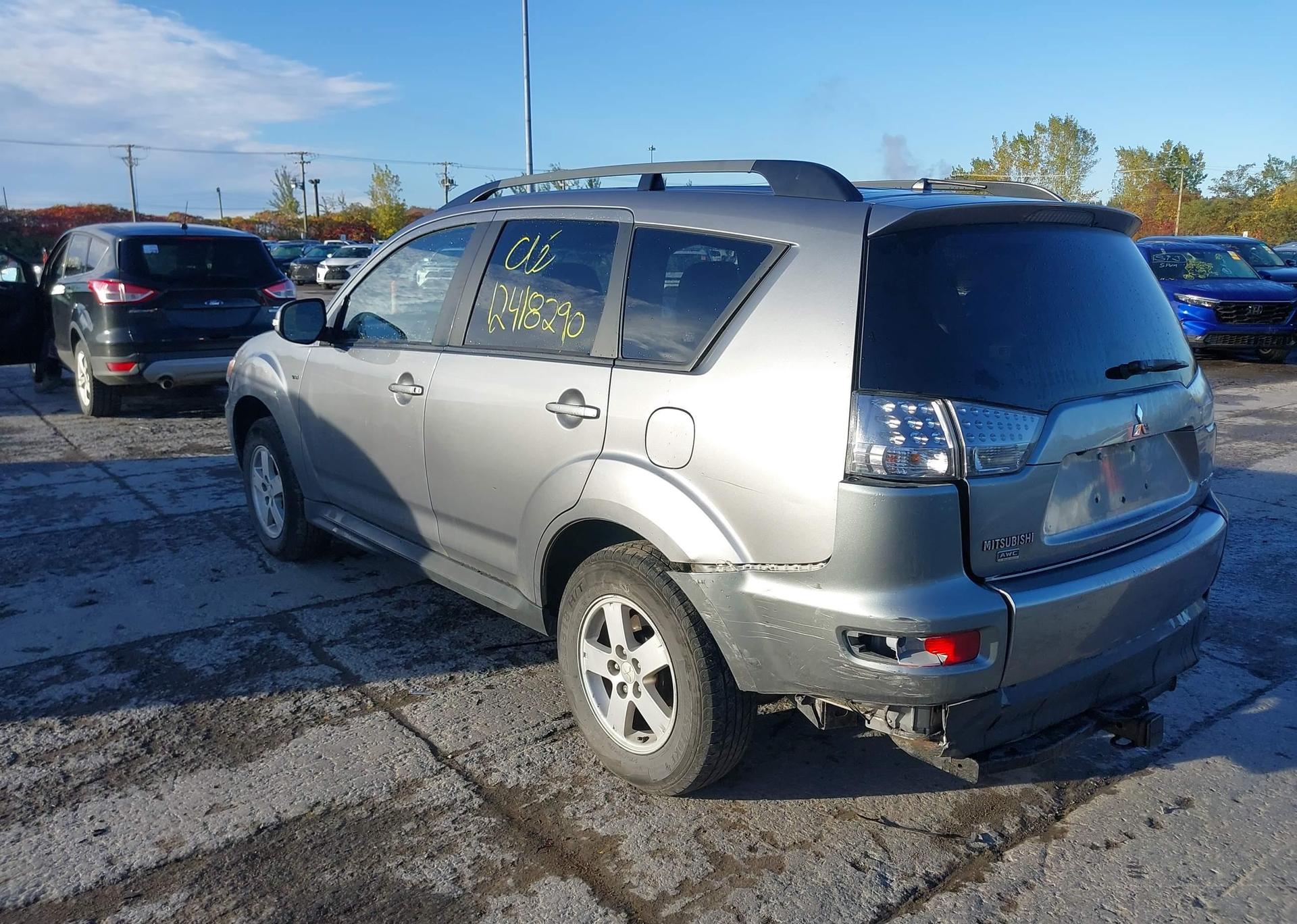 2013 MITSUBISHI OUTLANDER LS