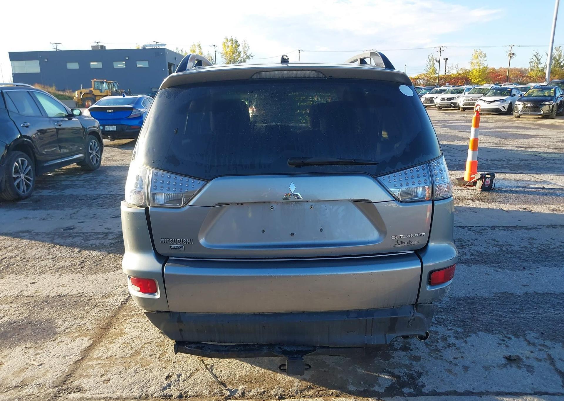 2013 MITSUBISHI OUTLANDER LS