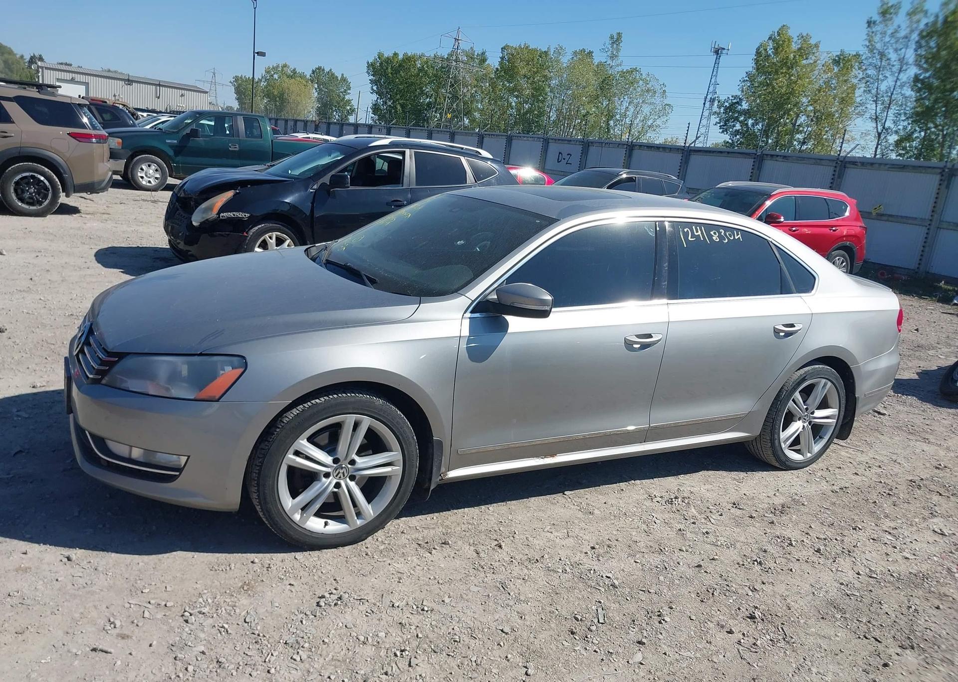 2013 VOLKSWAGEN PASSAT SEL
