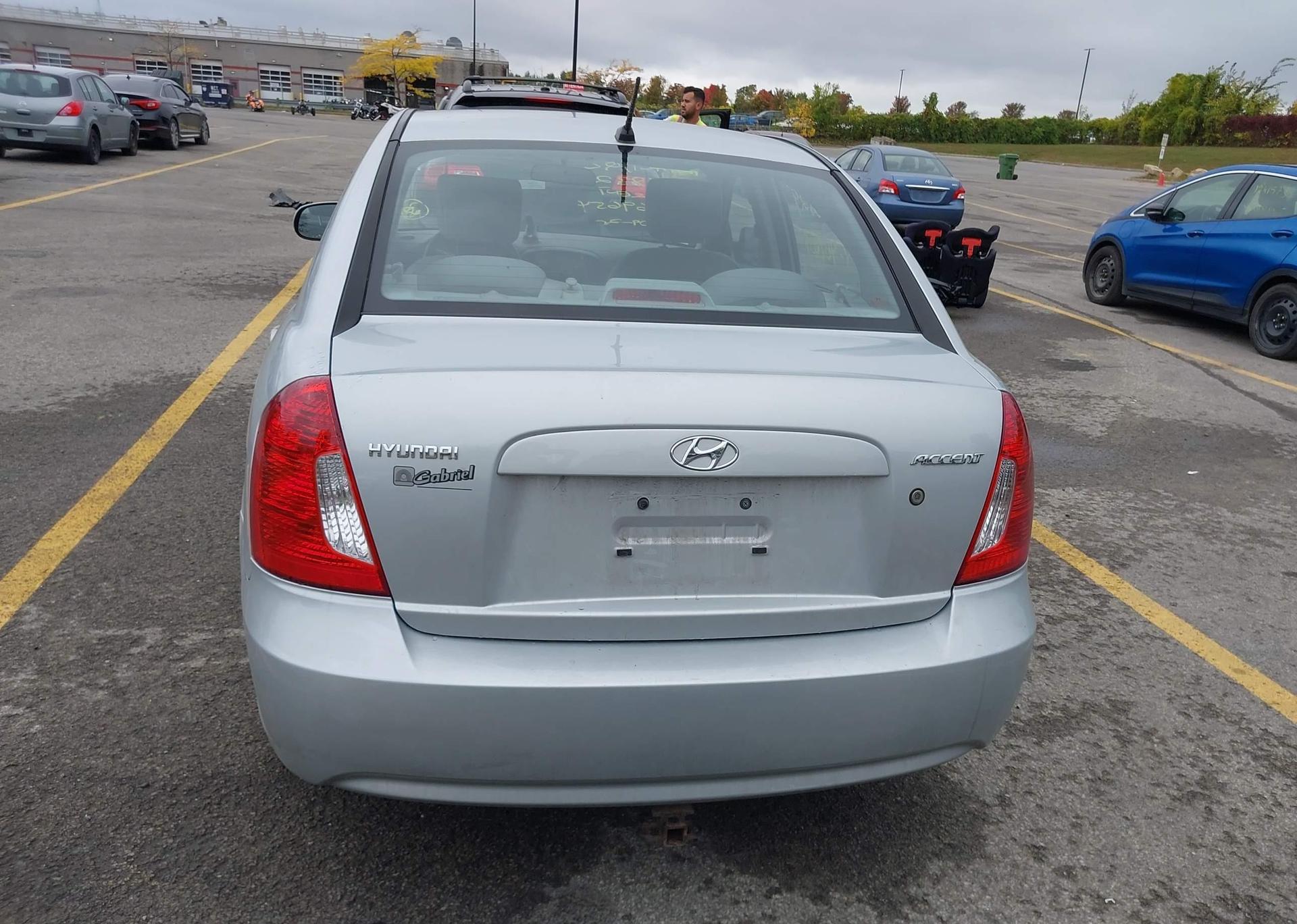 2010 HYUNDAI ACCENT
