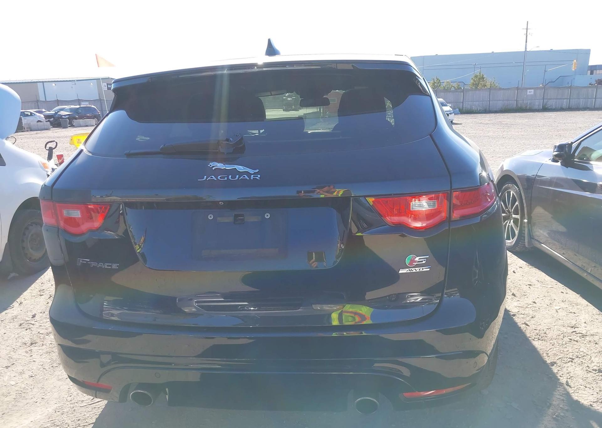 2018 JAGUAR F-PACE S