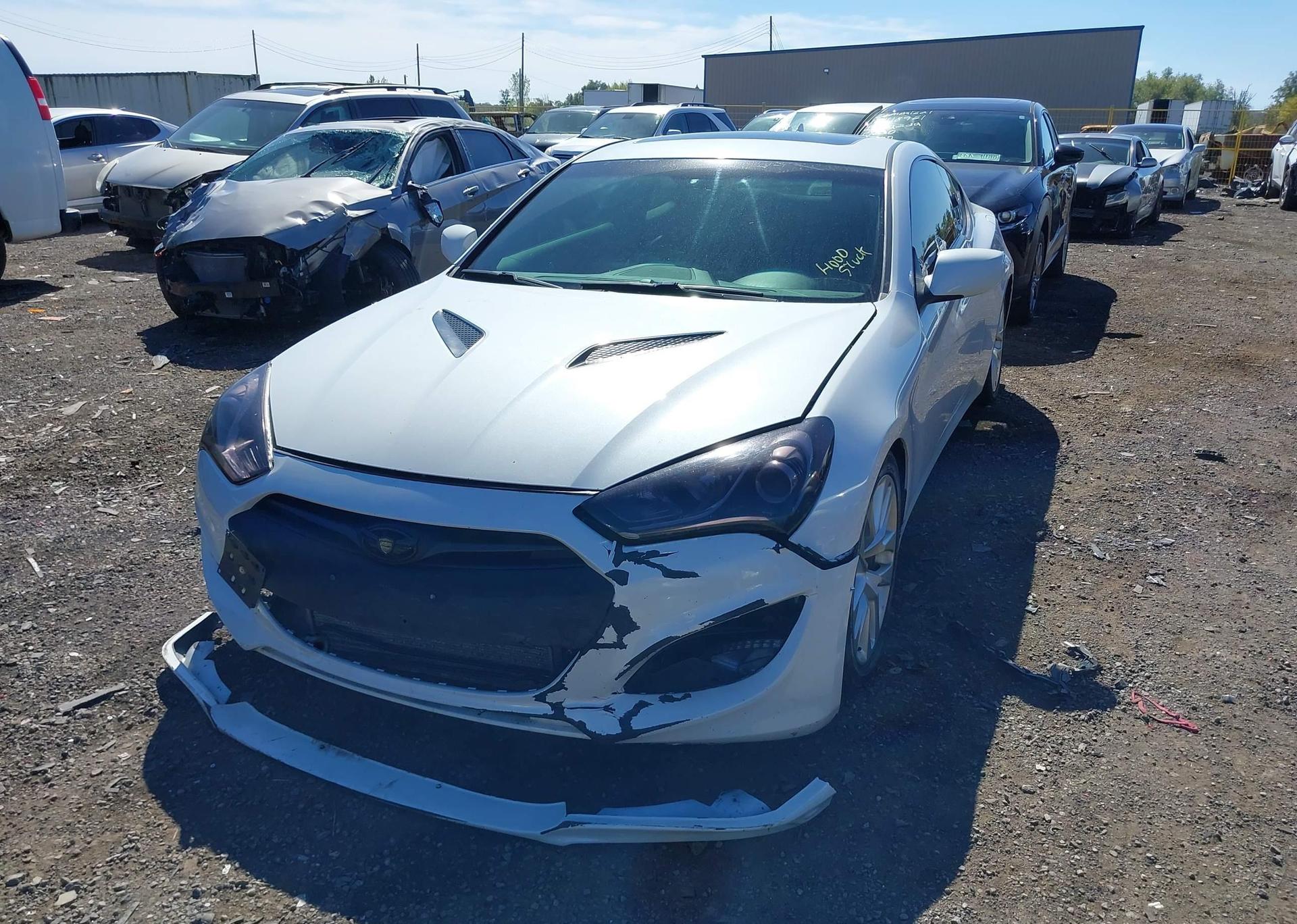 2013 HYUNDAI GENESIS