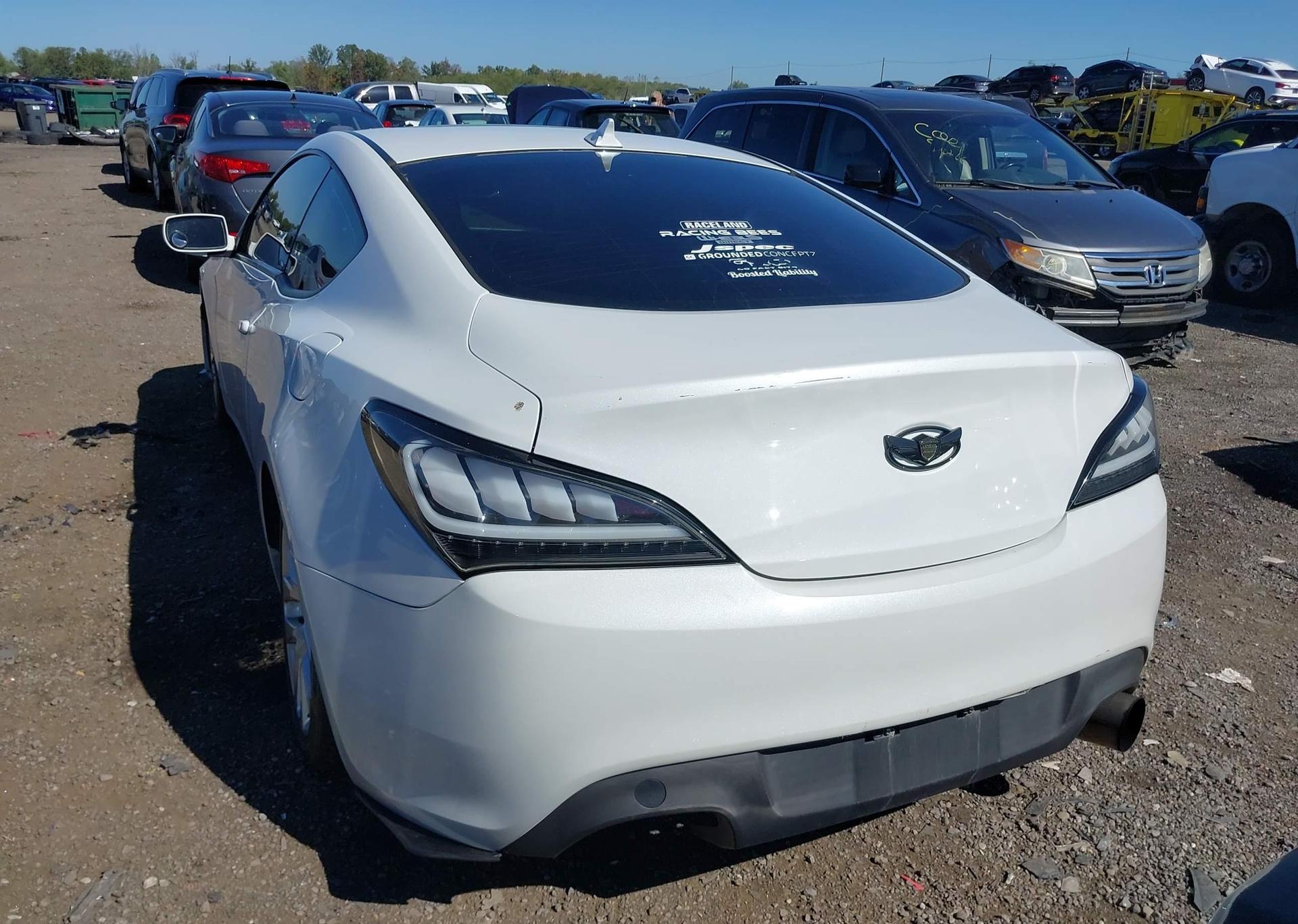 2013 HYUNDAI GENESIS