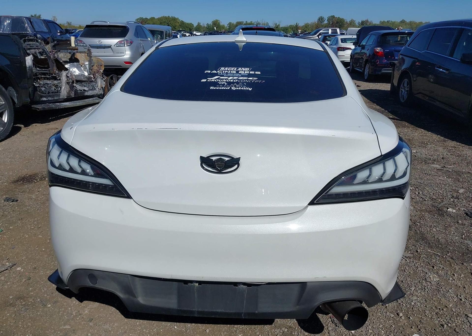 2013 HYUNDAI GENESIS