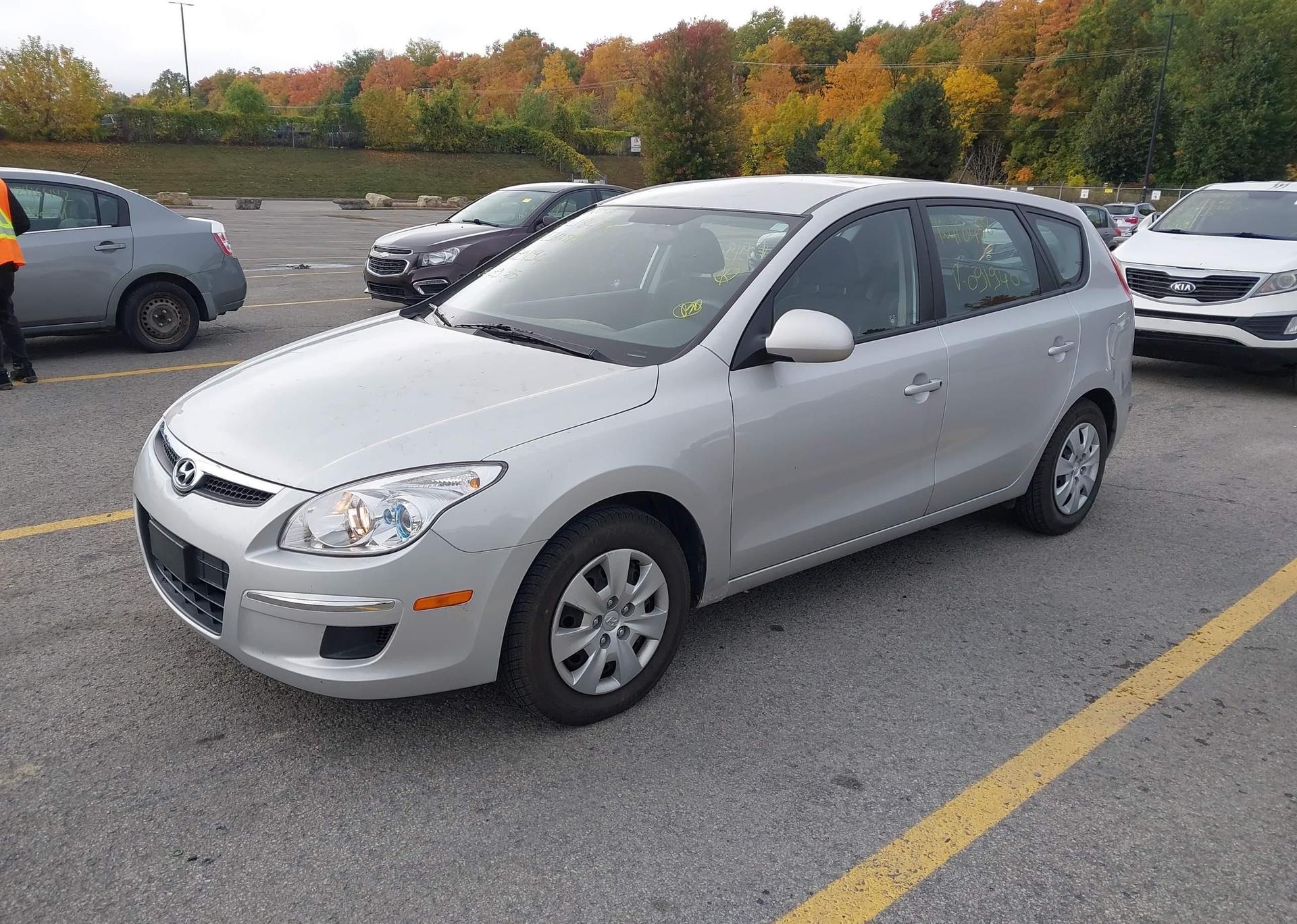 2011 HYUNDAI ELANTRA