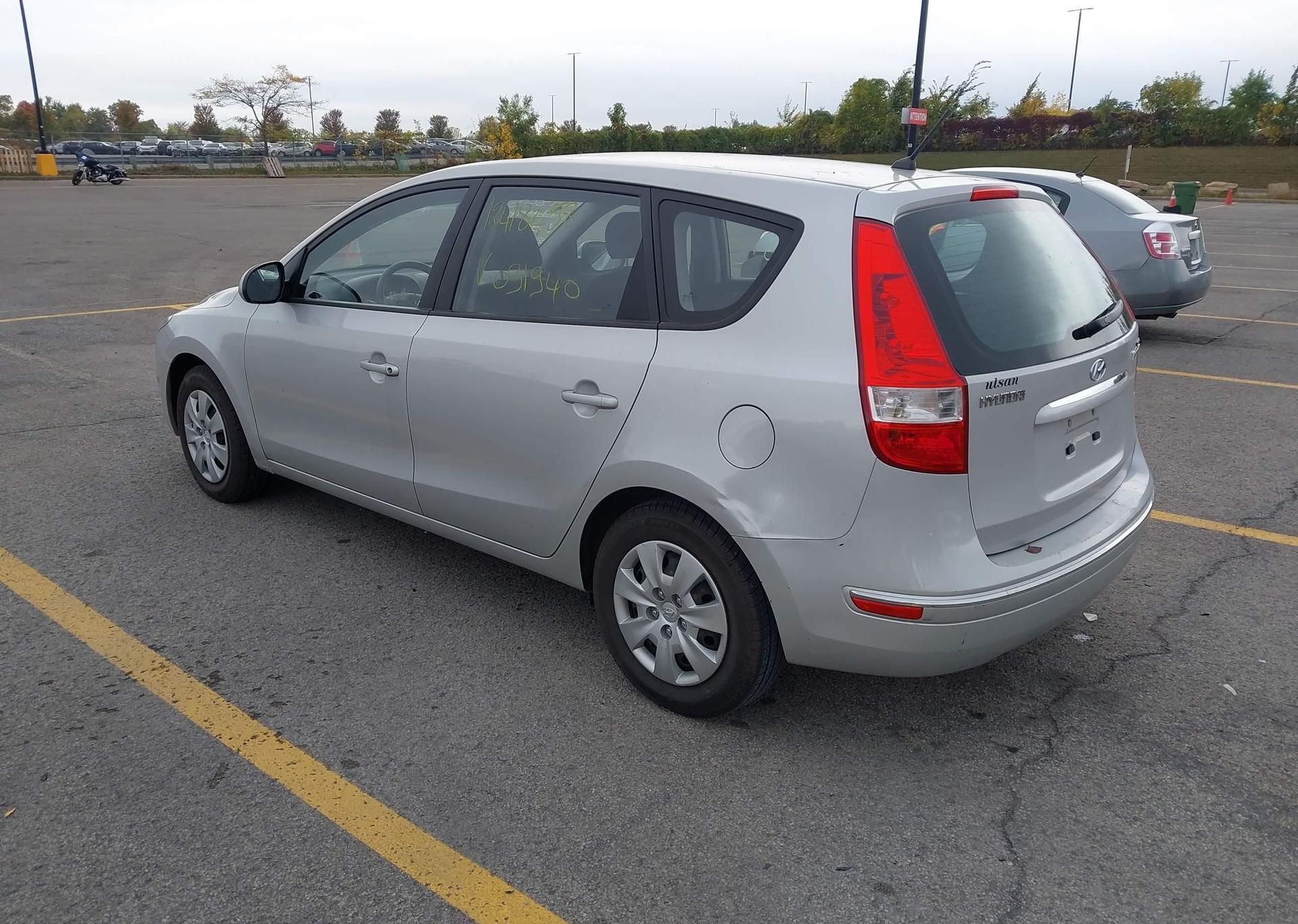 2011 HYUNDAI ELANTRA