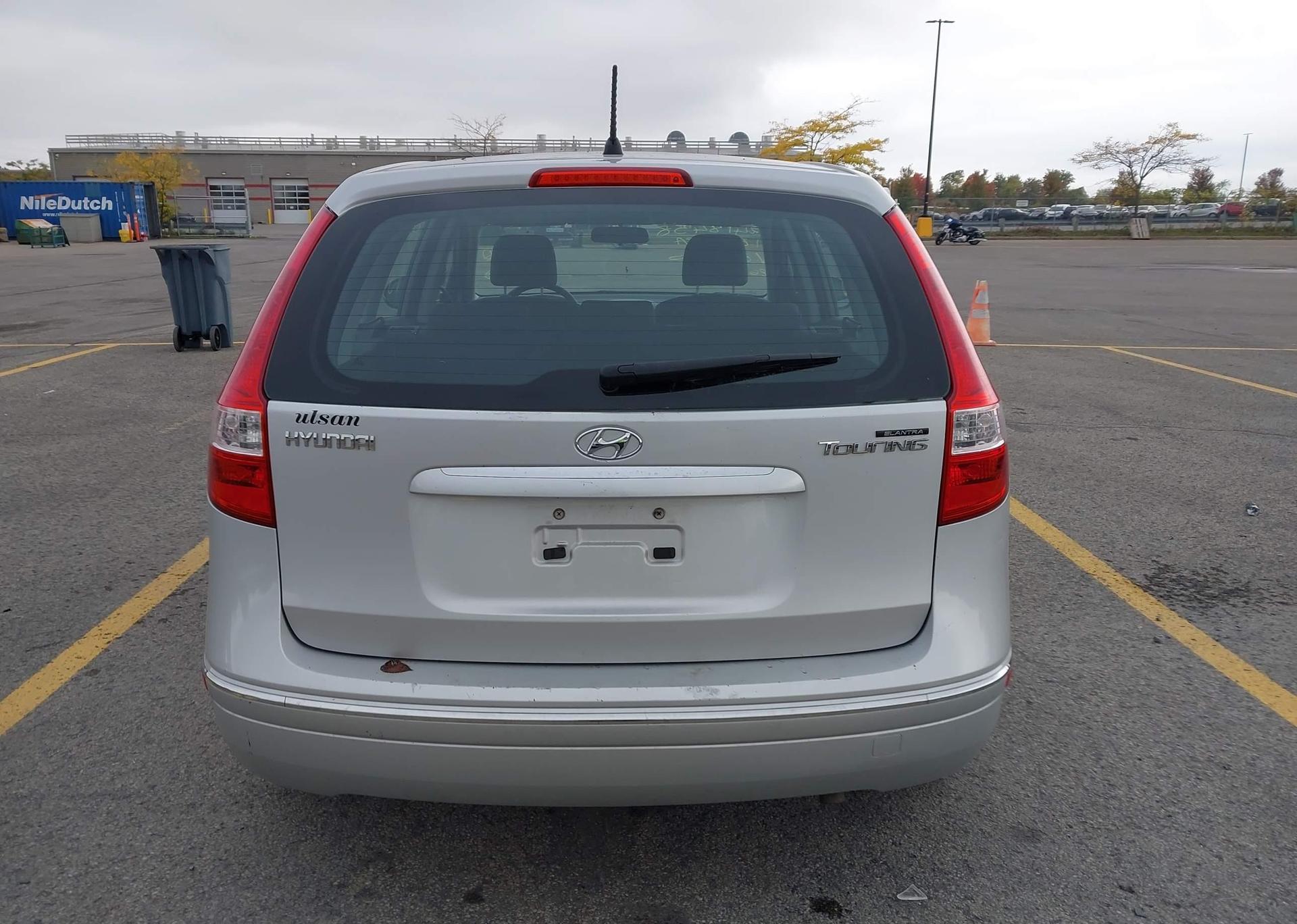 2011 HYUNDAI ELANTRA