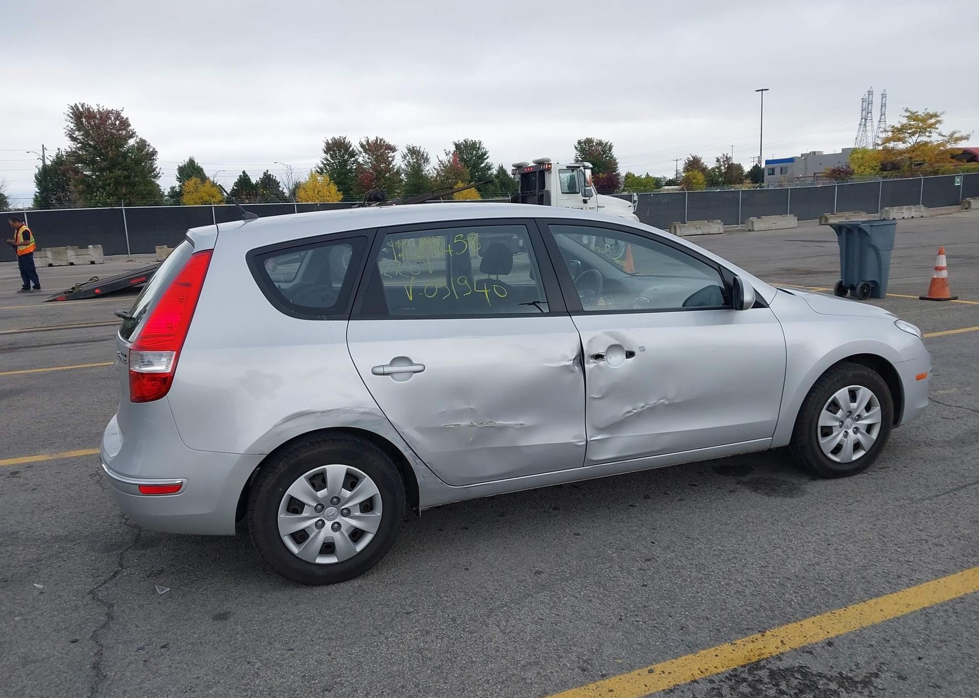 2011 HYUNDAI ELANTRA