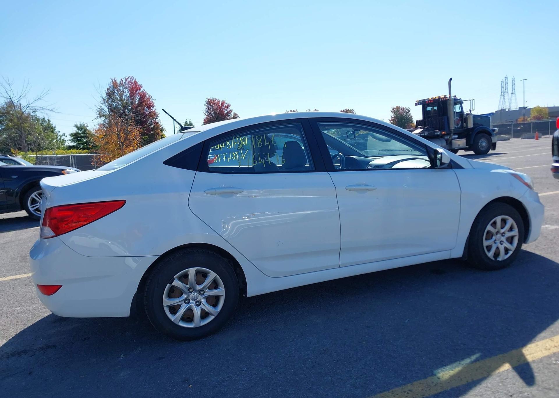 2014 HYUNDAI ACCENT