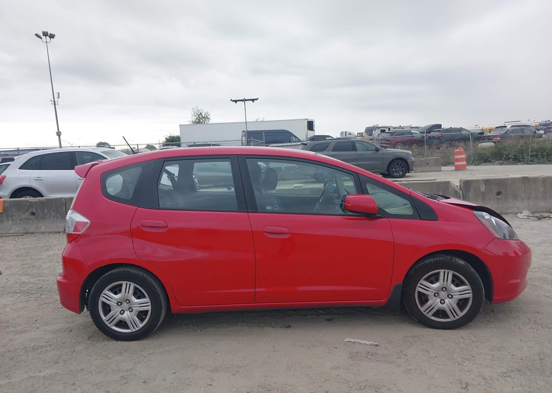 2014 HONDA FIT LX