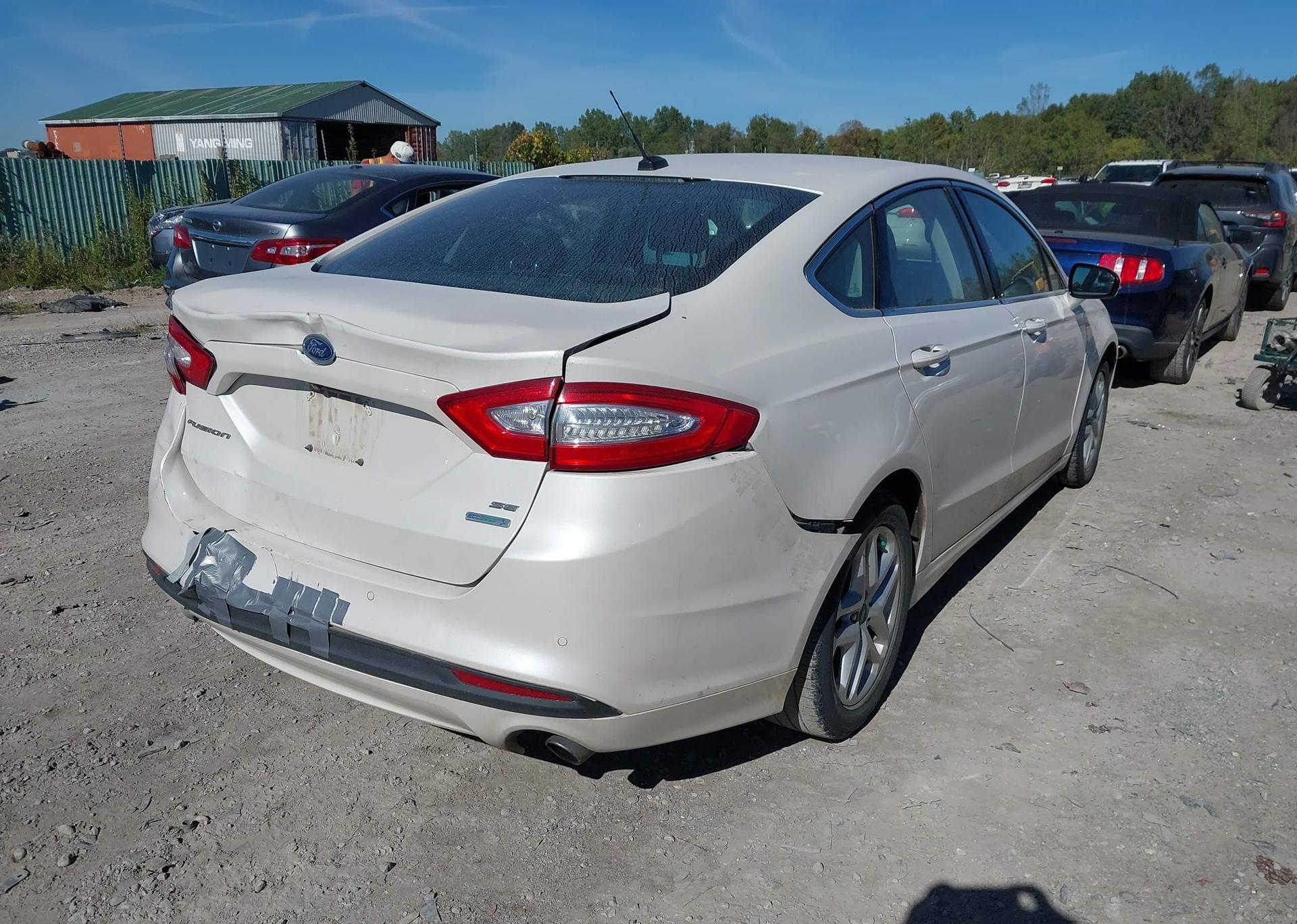 2015 FORD FUSION SE