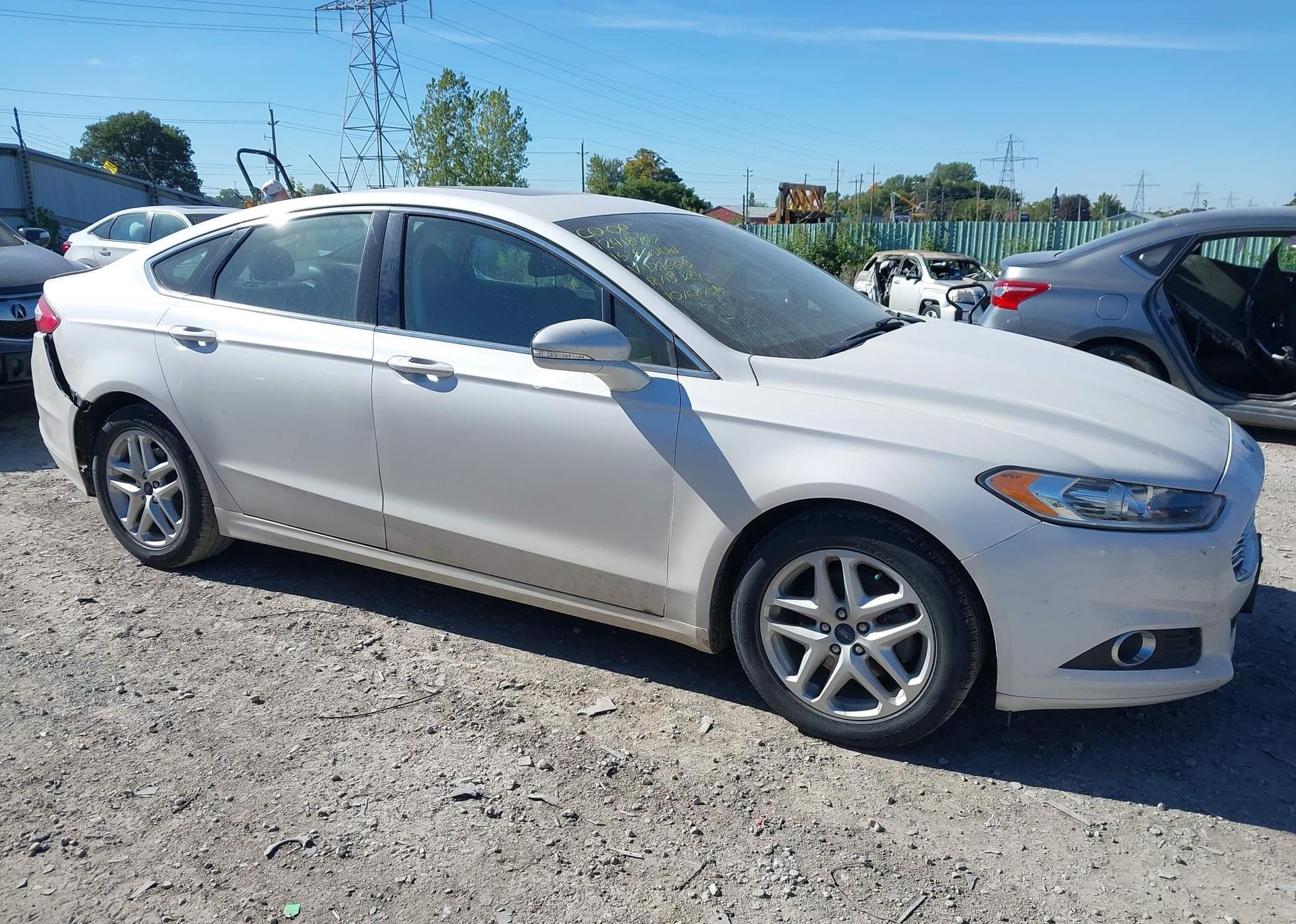 2015 FORD FUSION SE