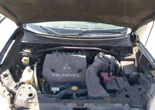 2011 MITSUBISHI OUTLANDER XLS