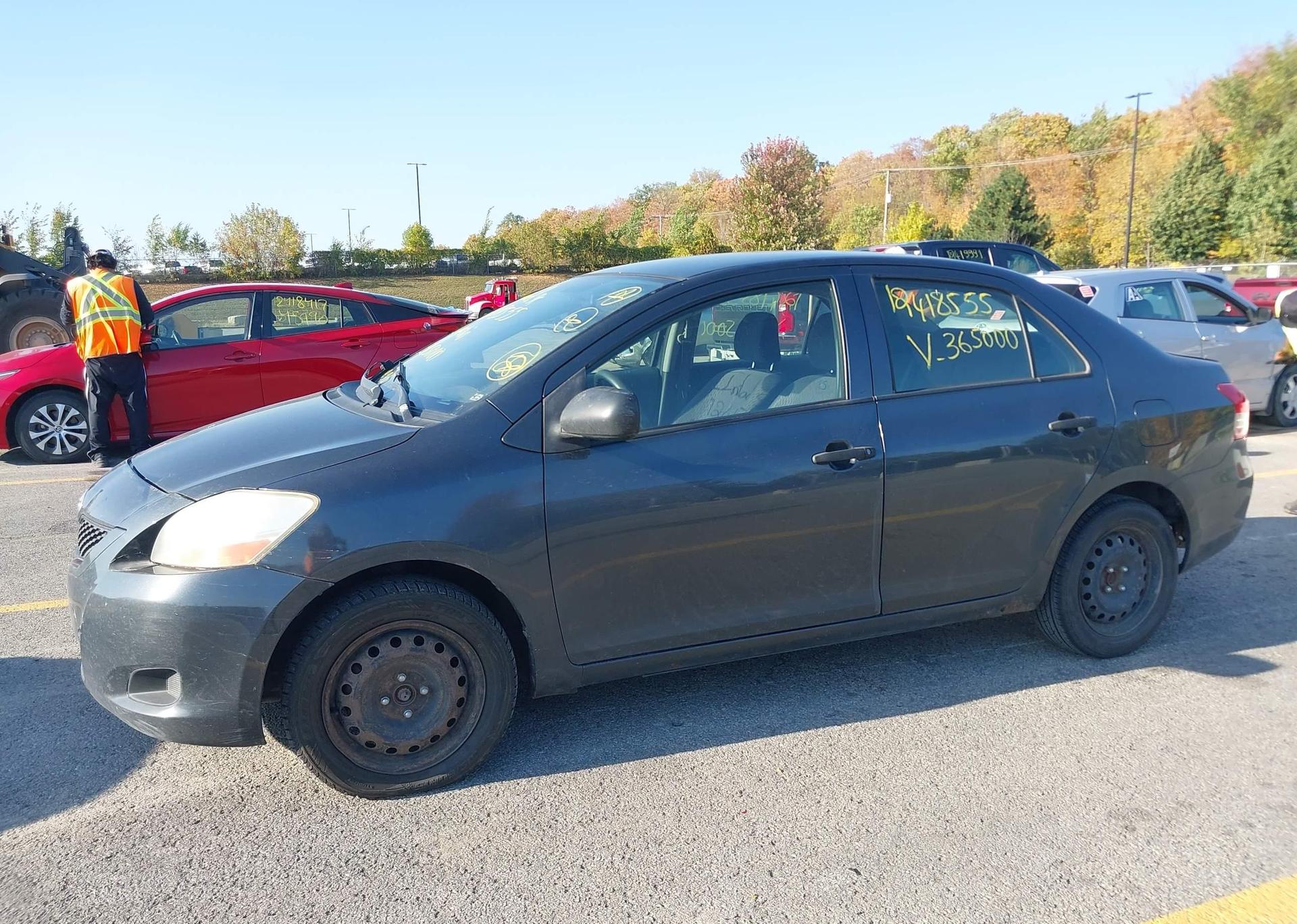 2010 TOYOTA YARIS
