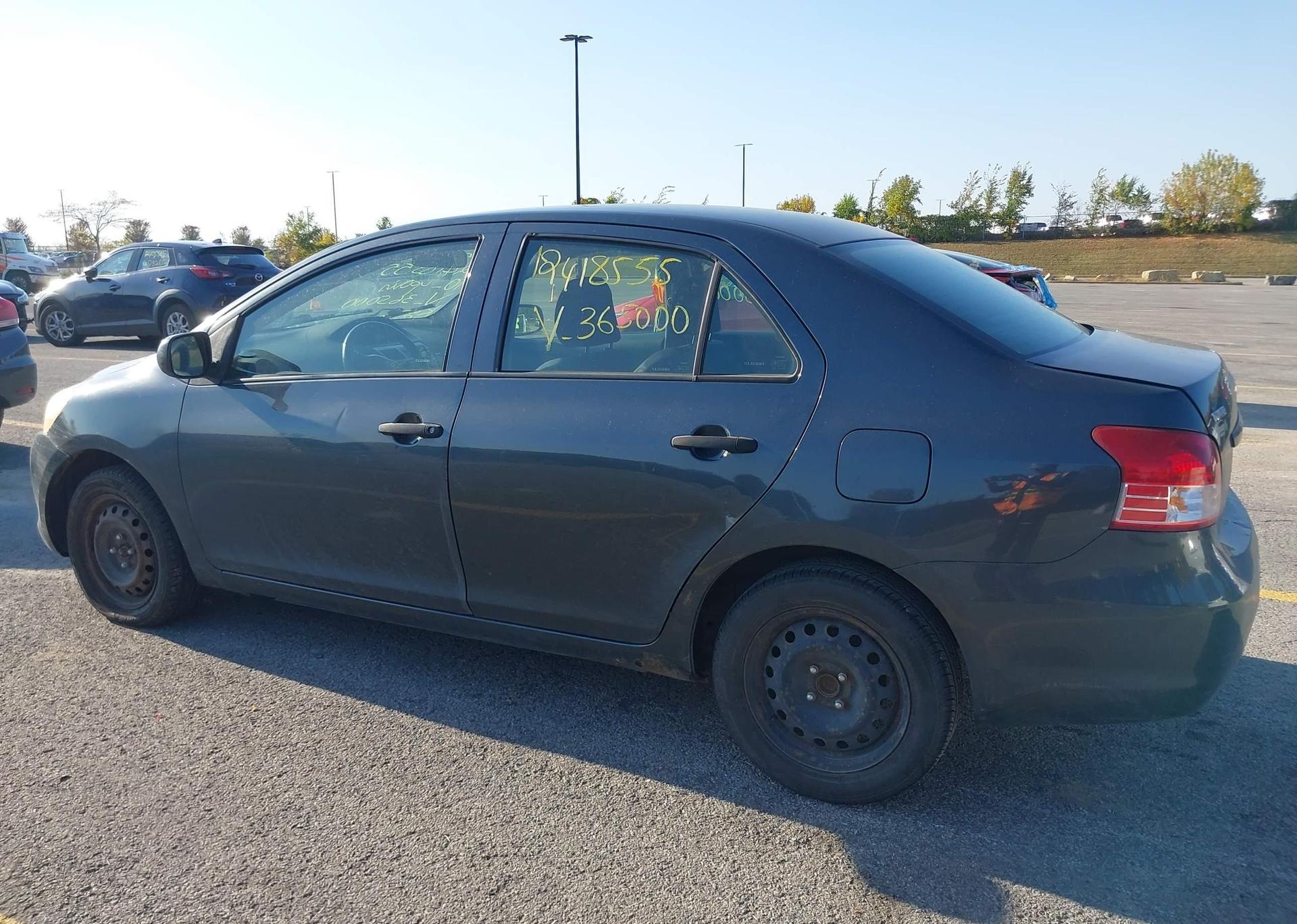 2010 TOYOTA YARIS