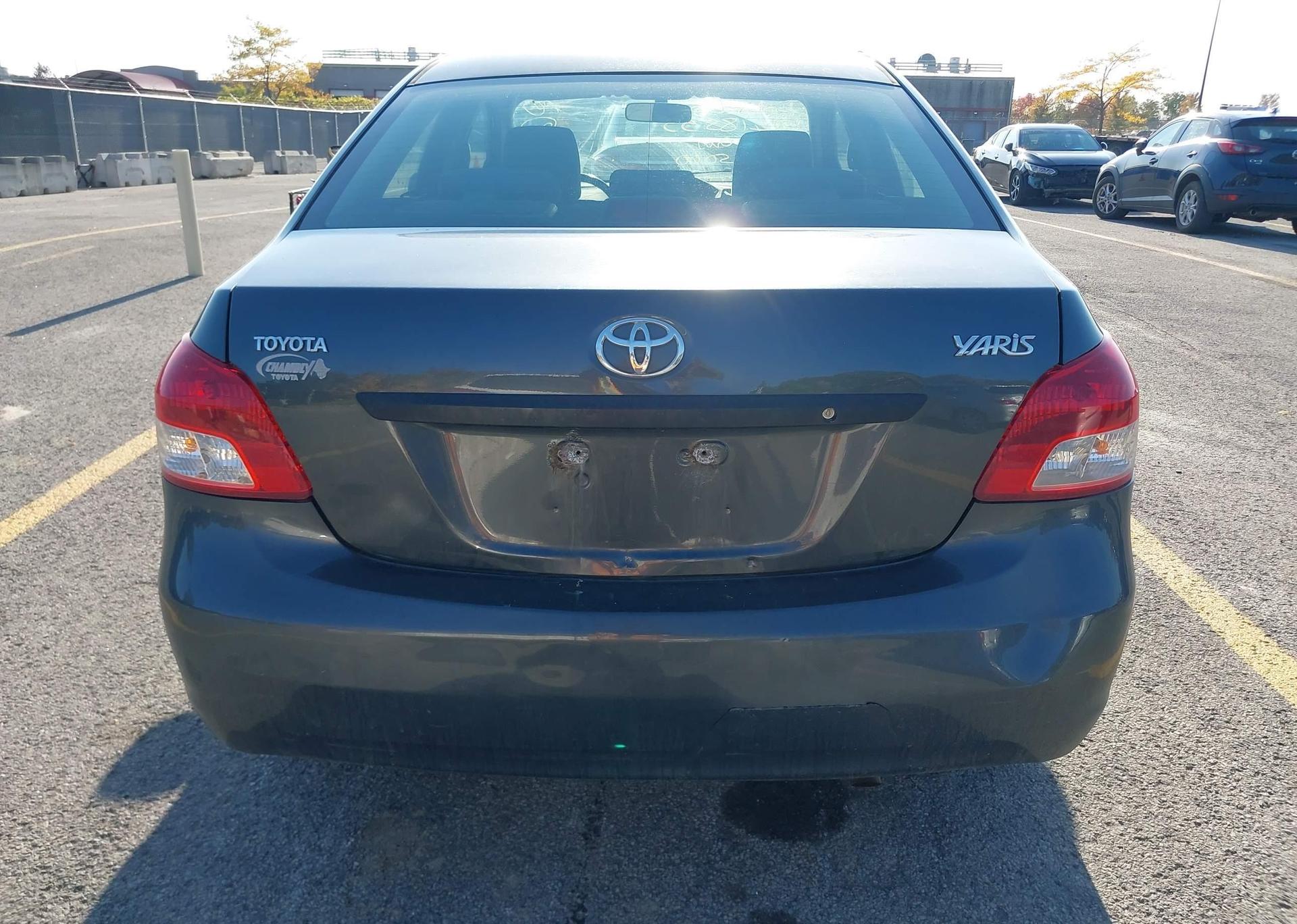 2010 TOYOTA YARIS