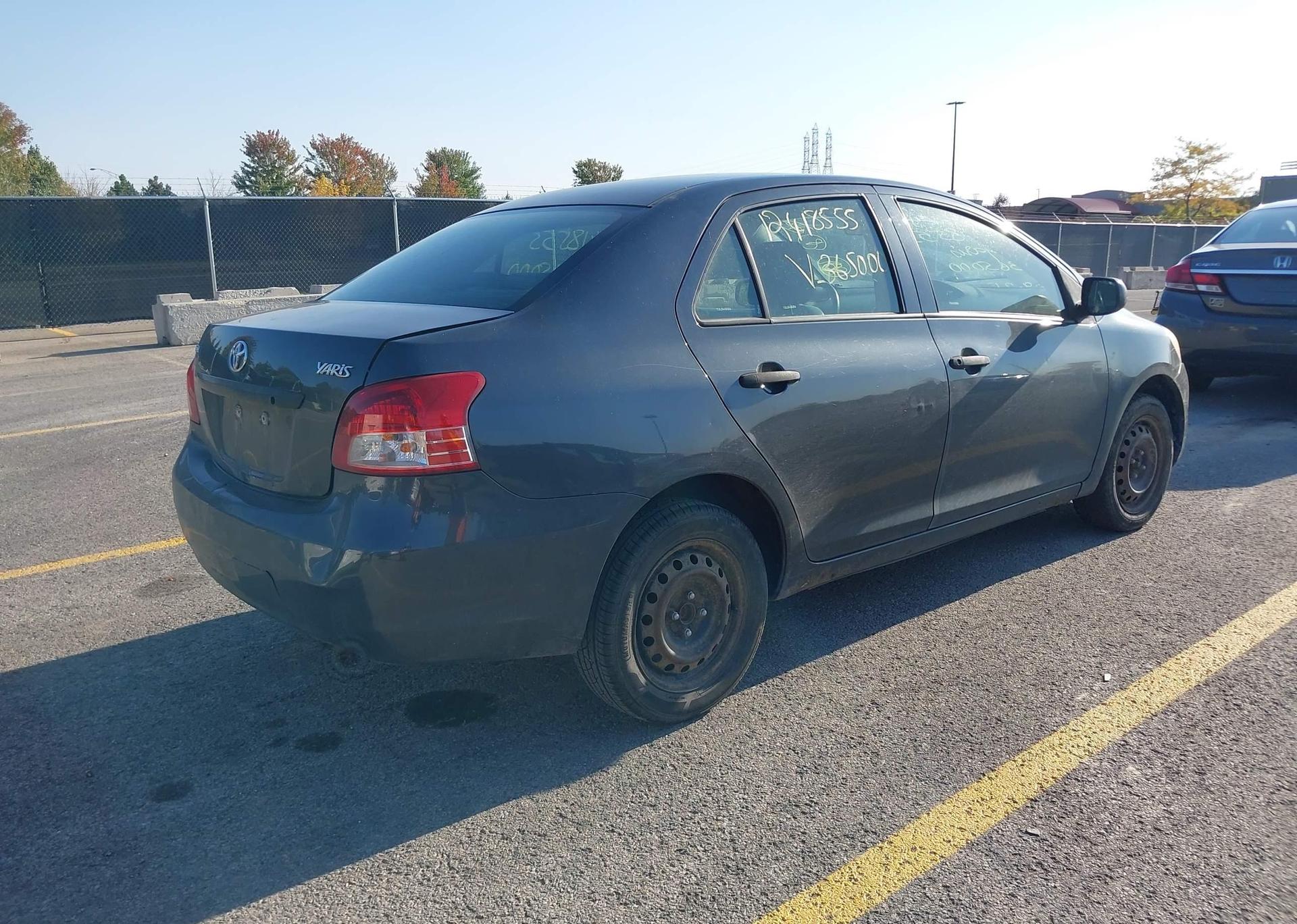2010 TOYOTA YARIS