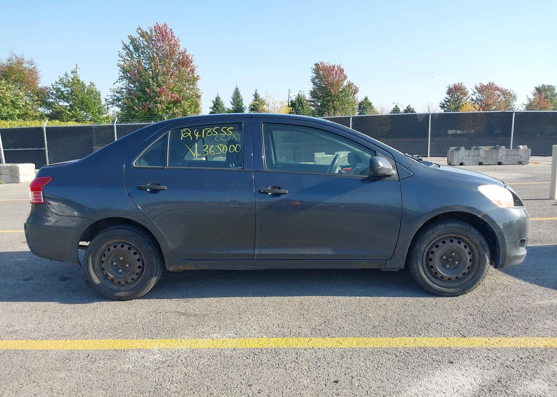 2010 TOYOTA YARIS