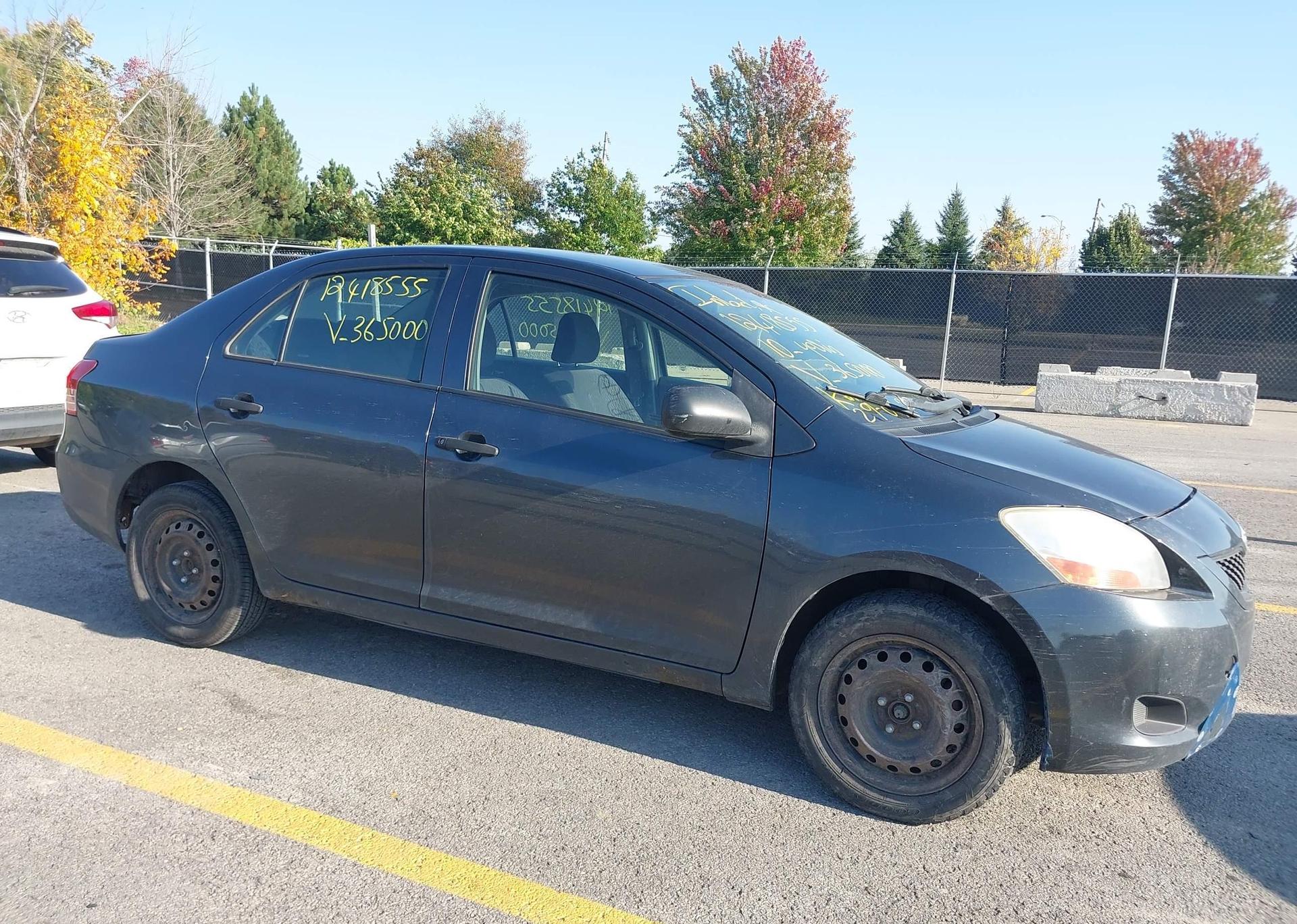 2010 TOYOTA YARIS