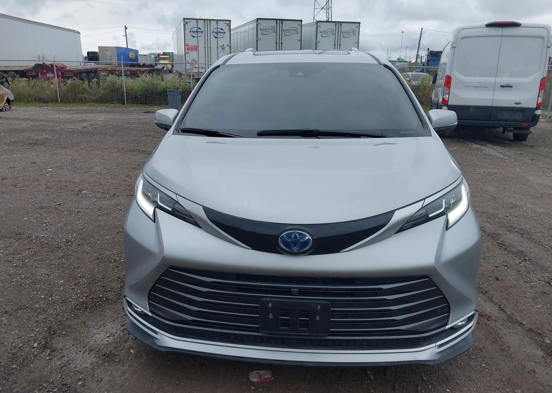 2024 TOYOTA SIENNA LIMITED 7-PASSENGER