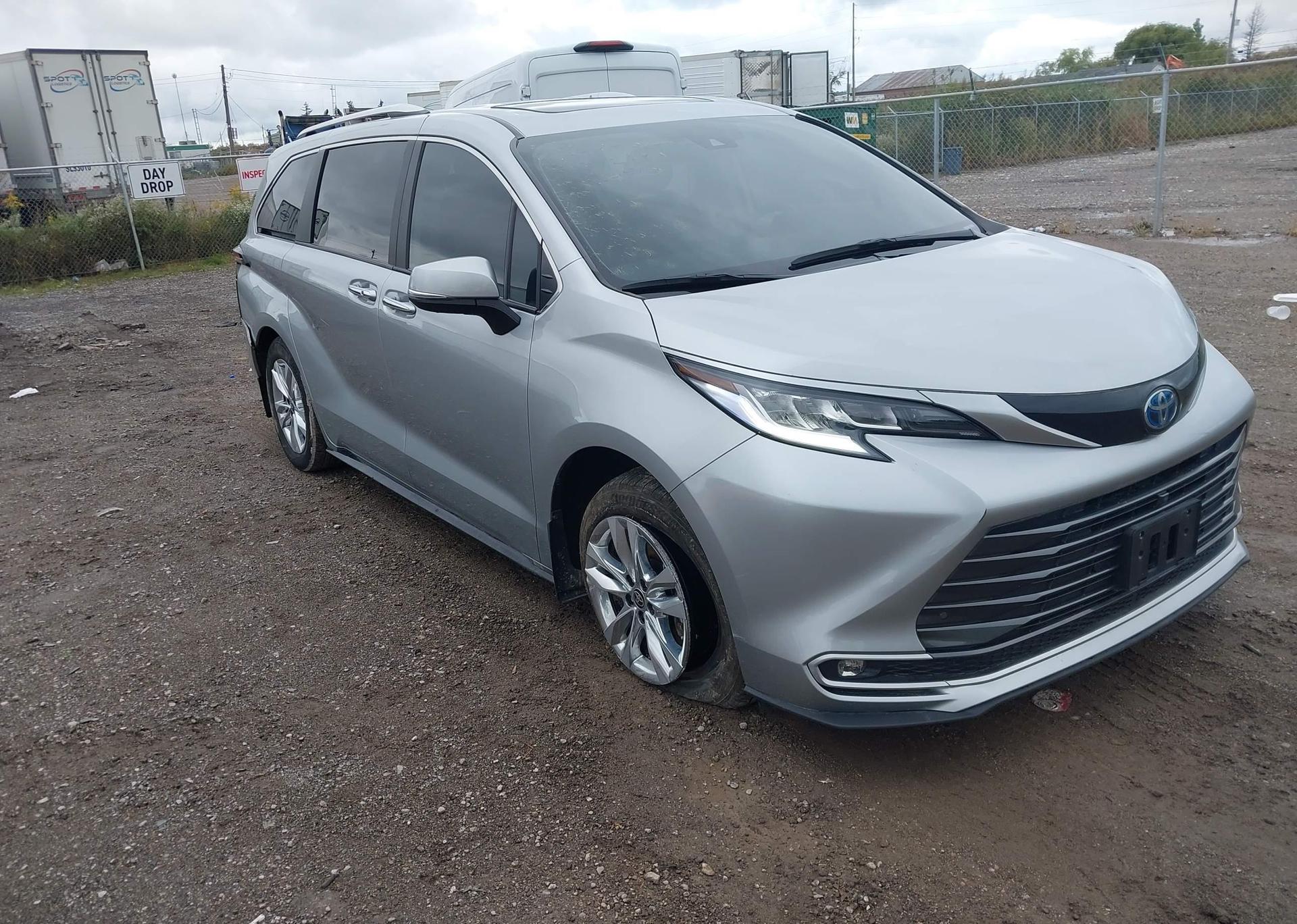 2024 TOYOTA SIENNA LIMITED 7-PASSENGER