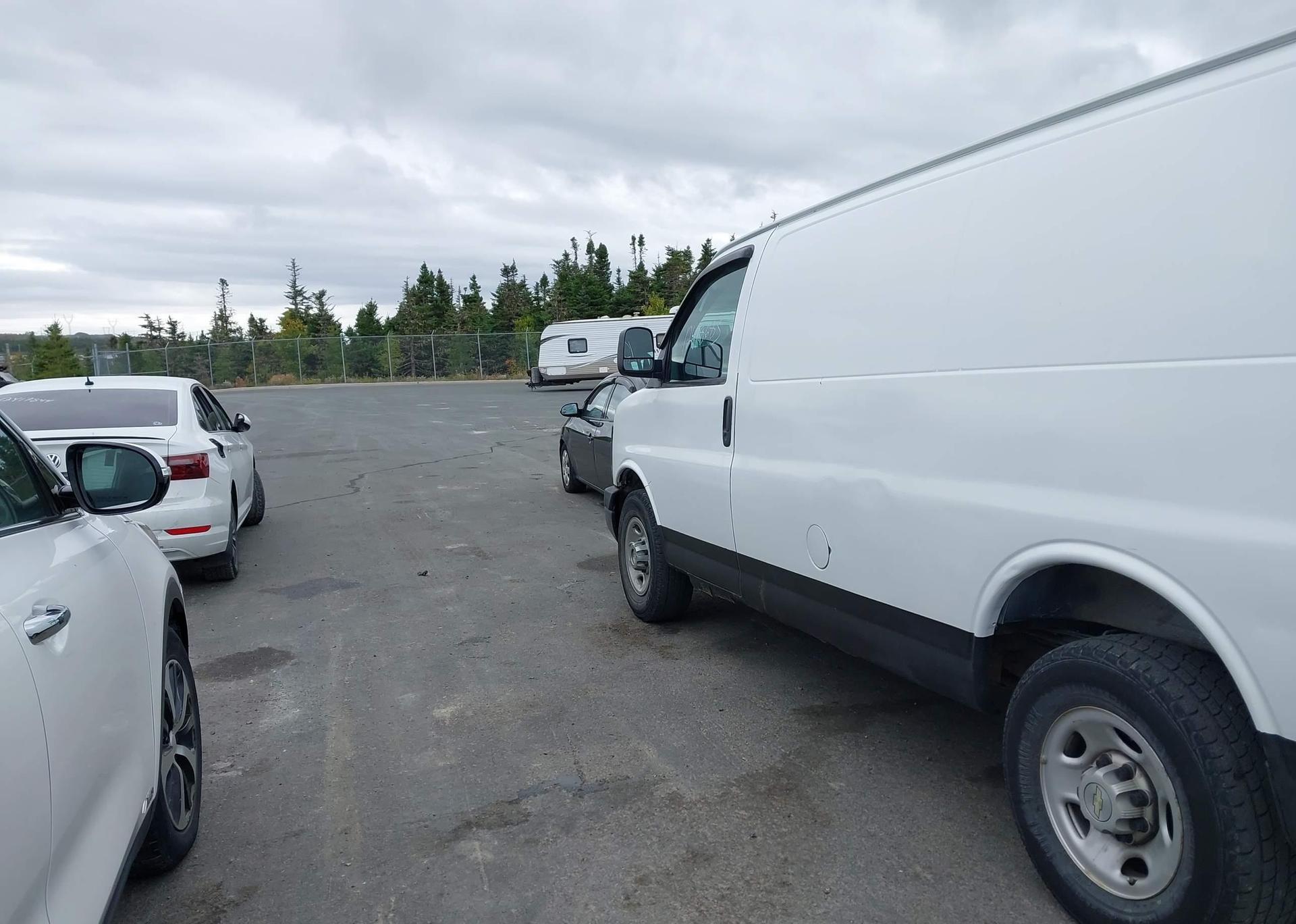 2013 GMC SAVANA 2500 STANDARD
