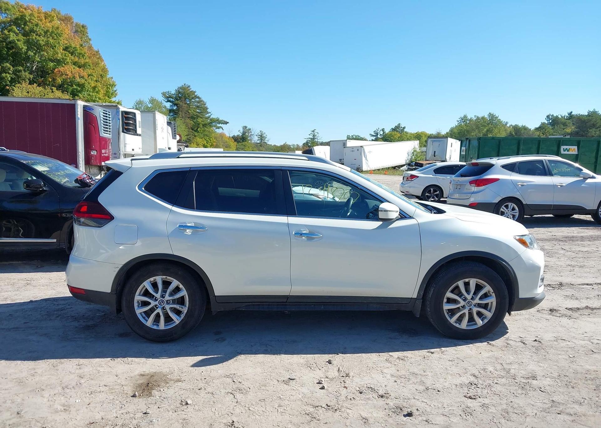 2019 NISSAN ROGUE S