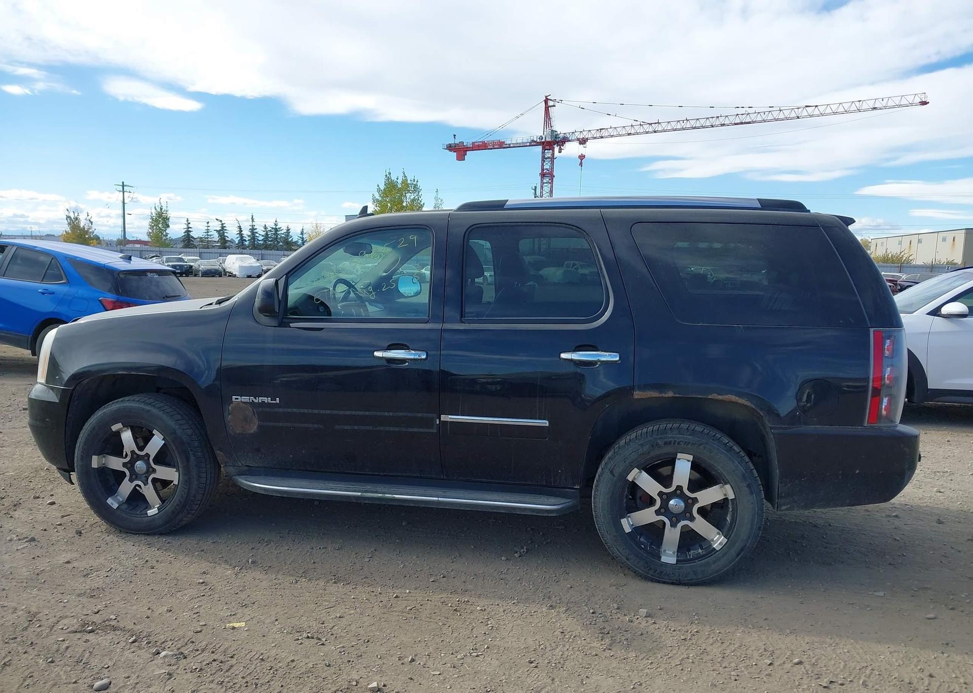 2010 GMC YUKON DENALI