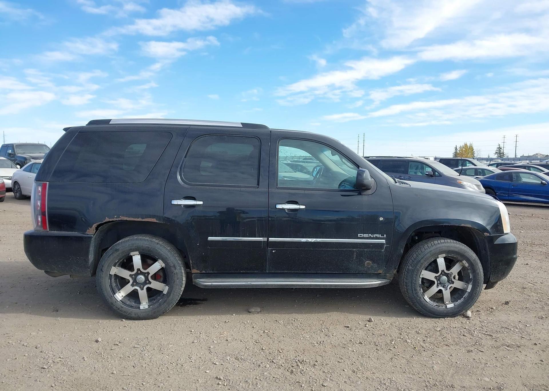 2010 GMC YUKON DENALI